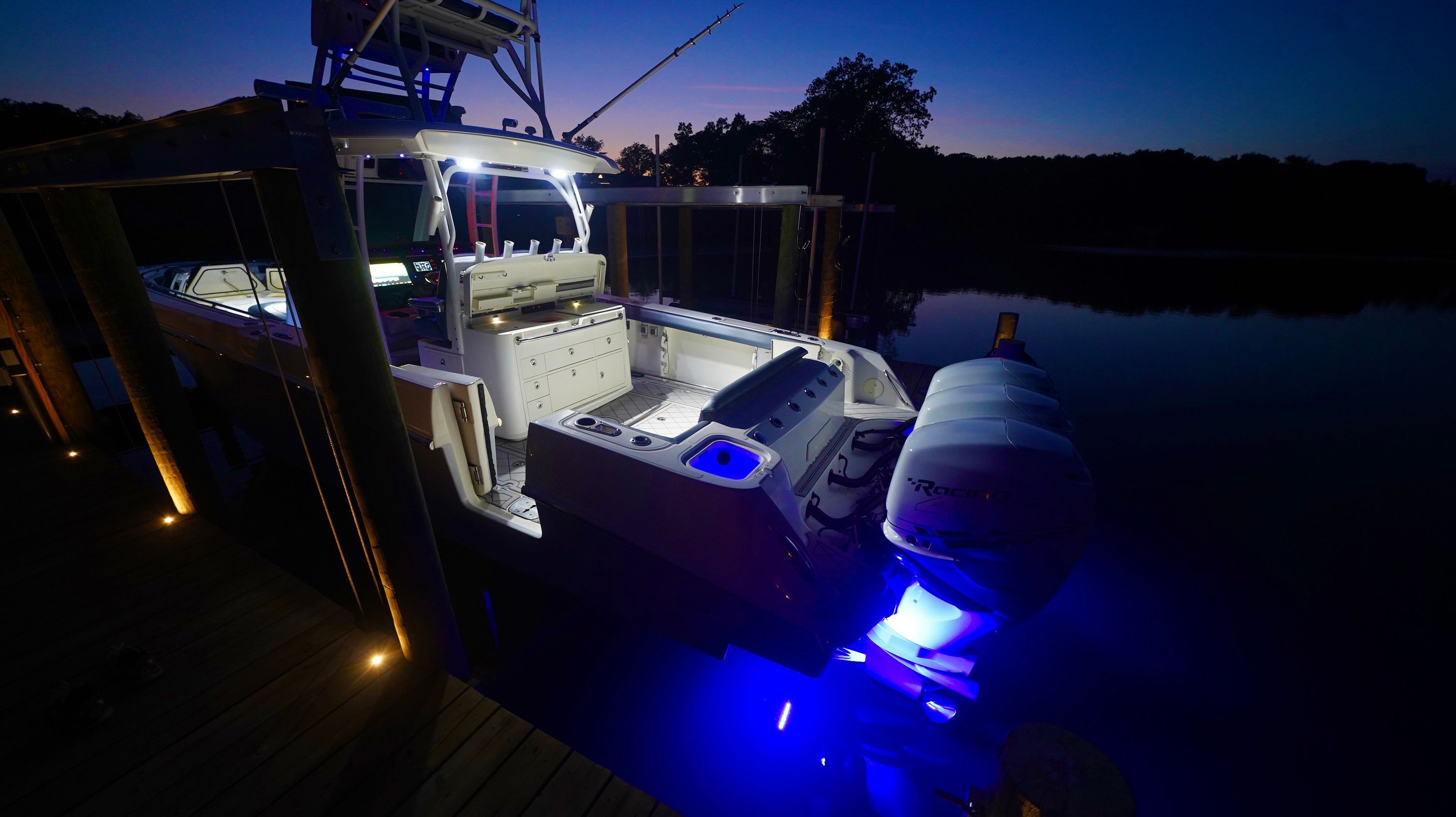 2013 Boston Whaler 350 Outrage - 218