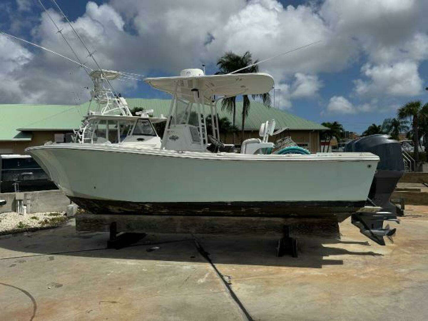 2005 Regulator 23 Center Console - Image 2