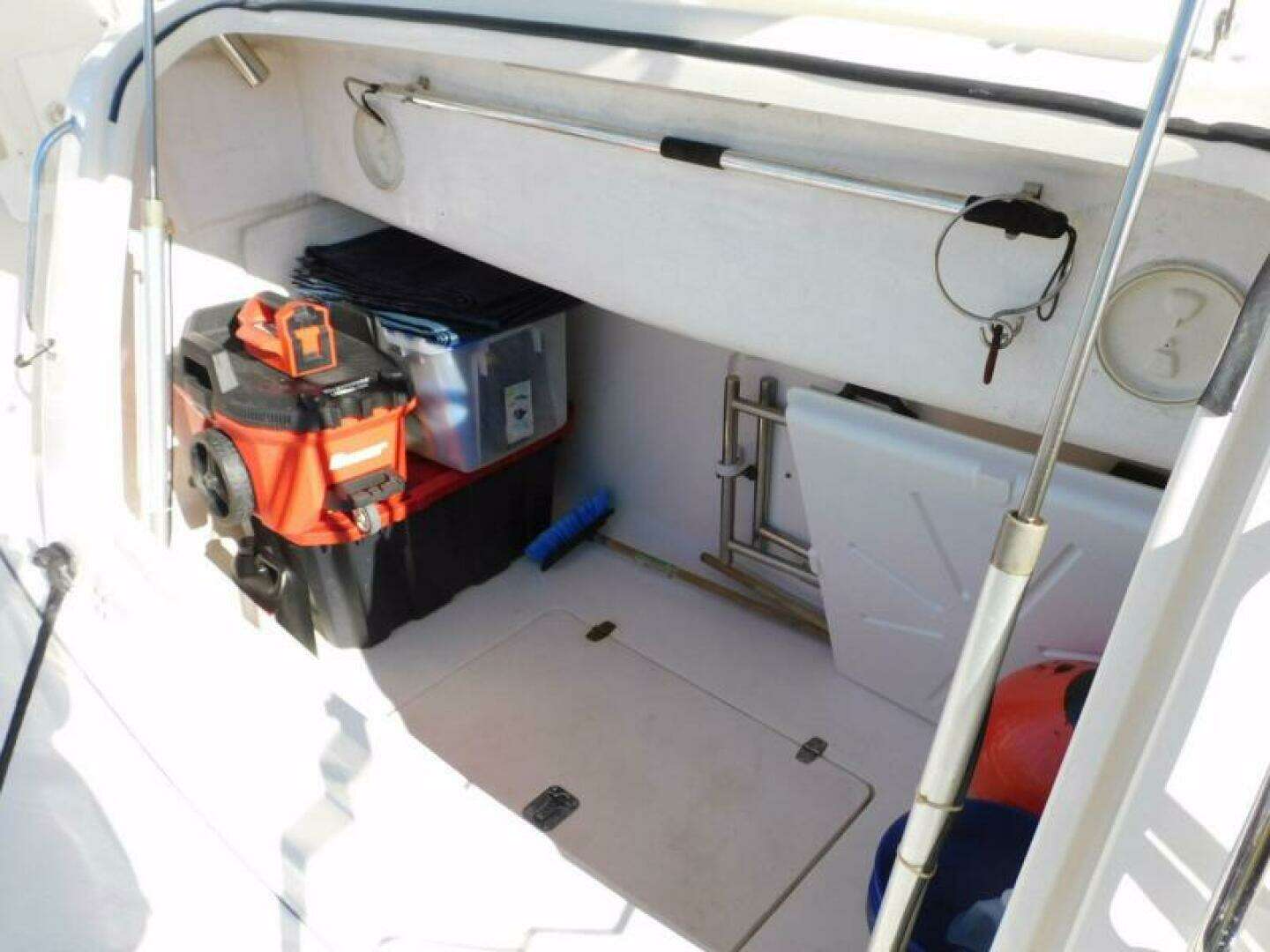 1995 Tiara Yachts 3500 Express - Image 34