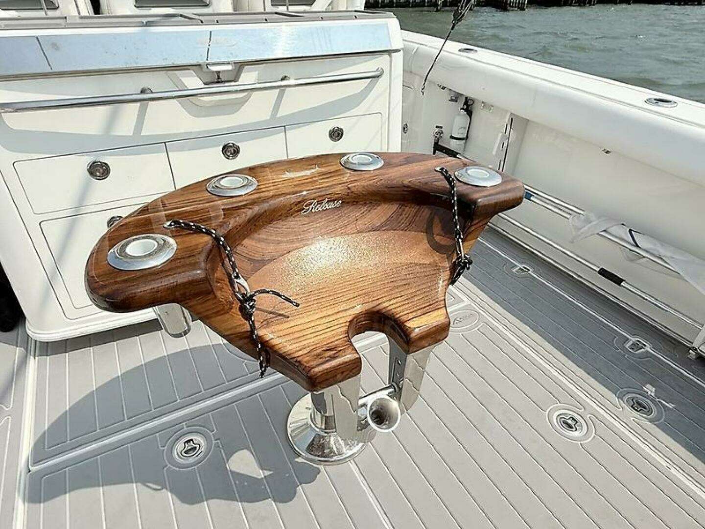 2014 Boston Whaler 350 Outrage - Image 43