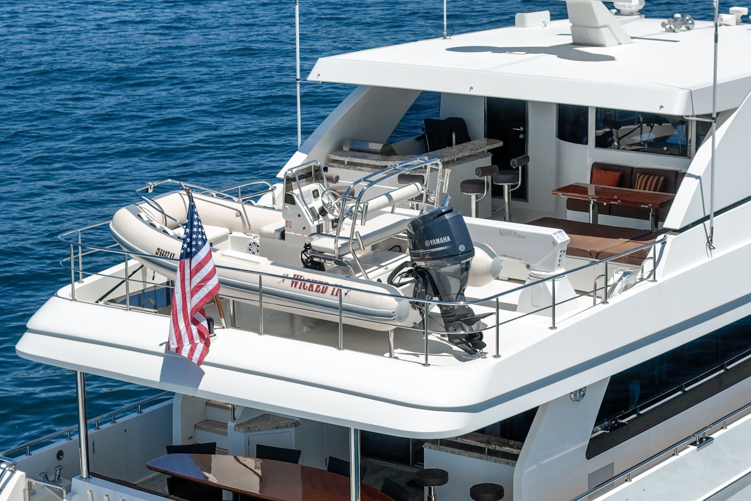 2015 Ocean Alexander 90 Skylounge Motoryacht - 19