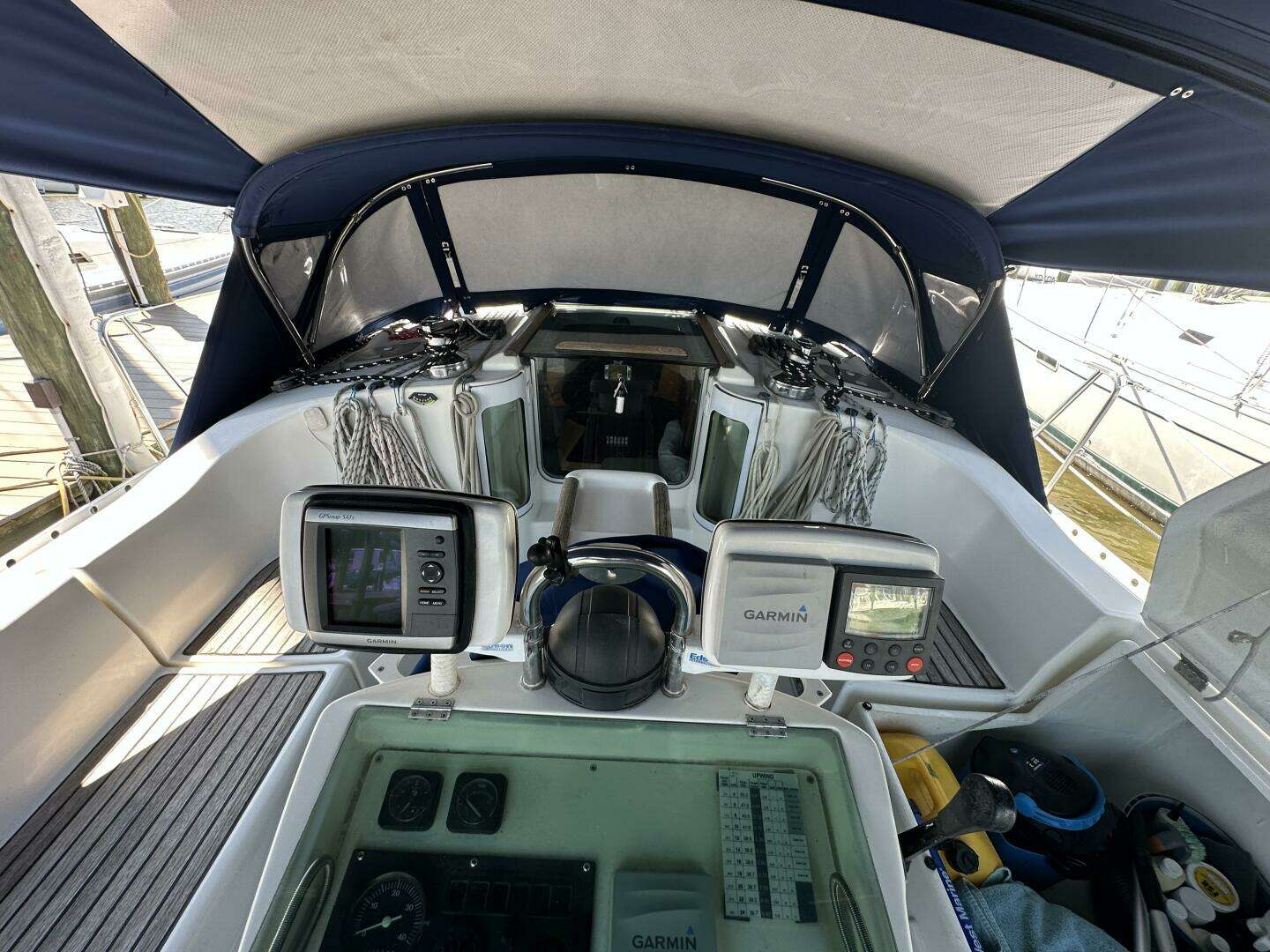 1999 Beneteau — - Image 11
