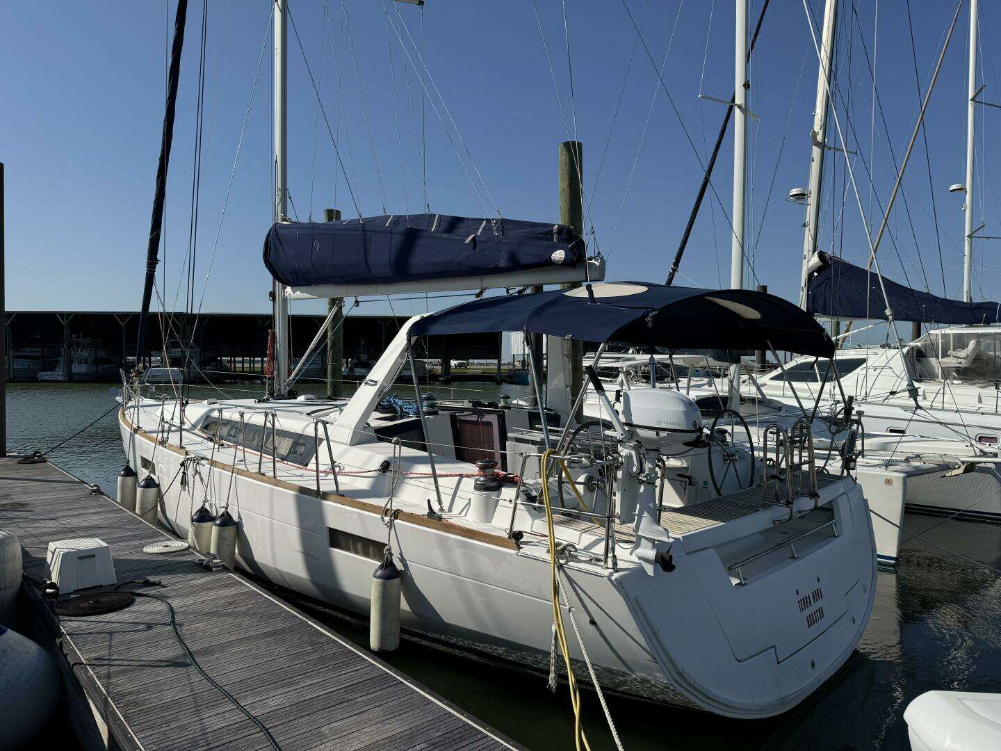 2016 Beneteau Oceanis 45 - Image 6