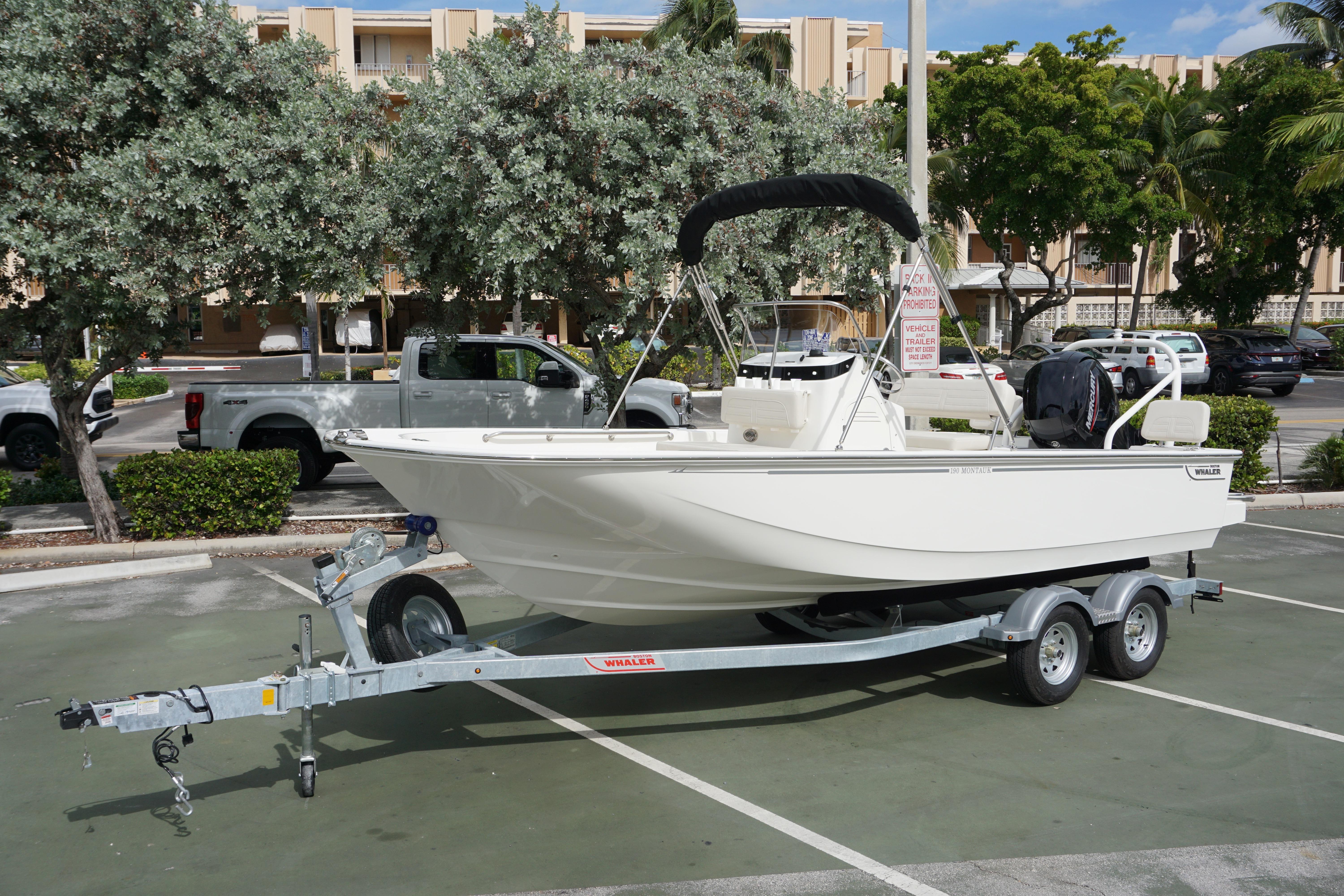 2026 Boston Whaler 190 Montauk