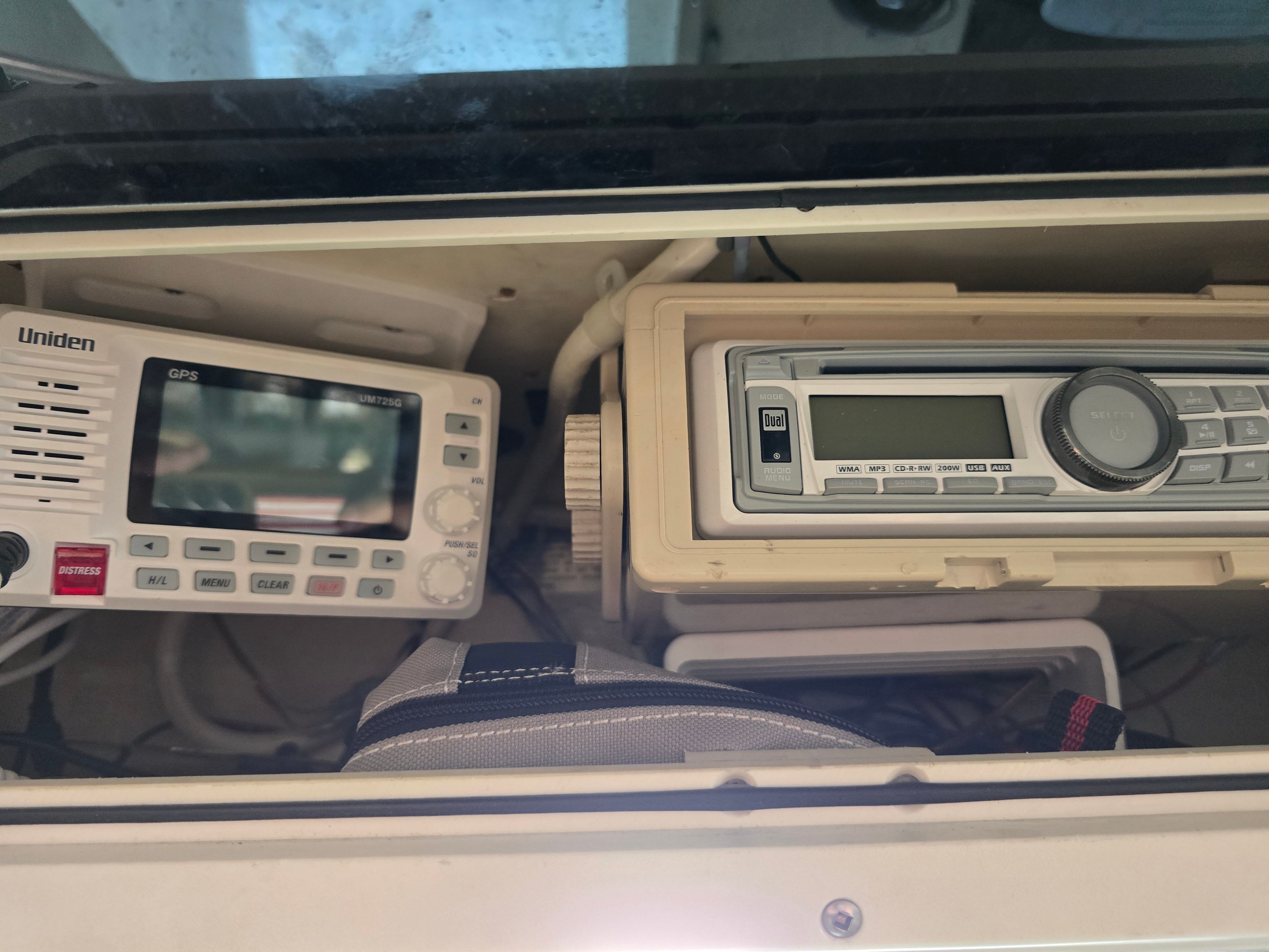 2001 Seaswirl Striper 2301 - 19