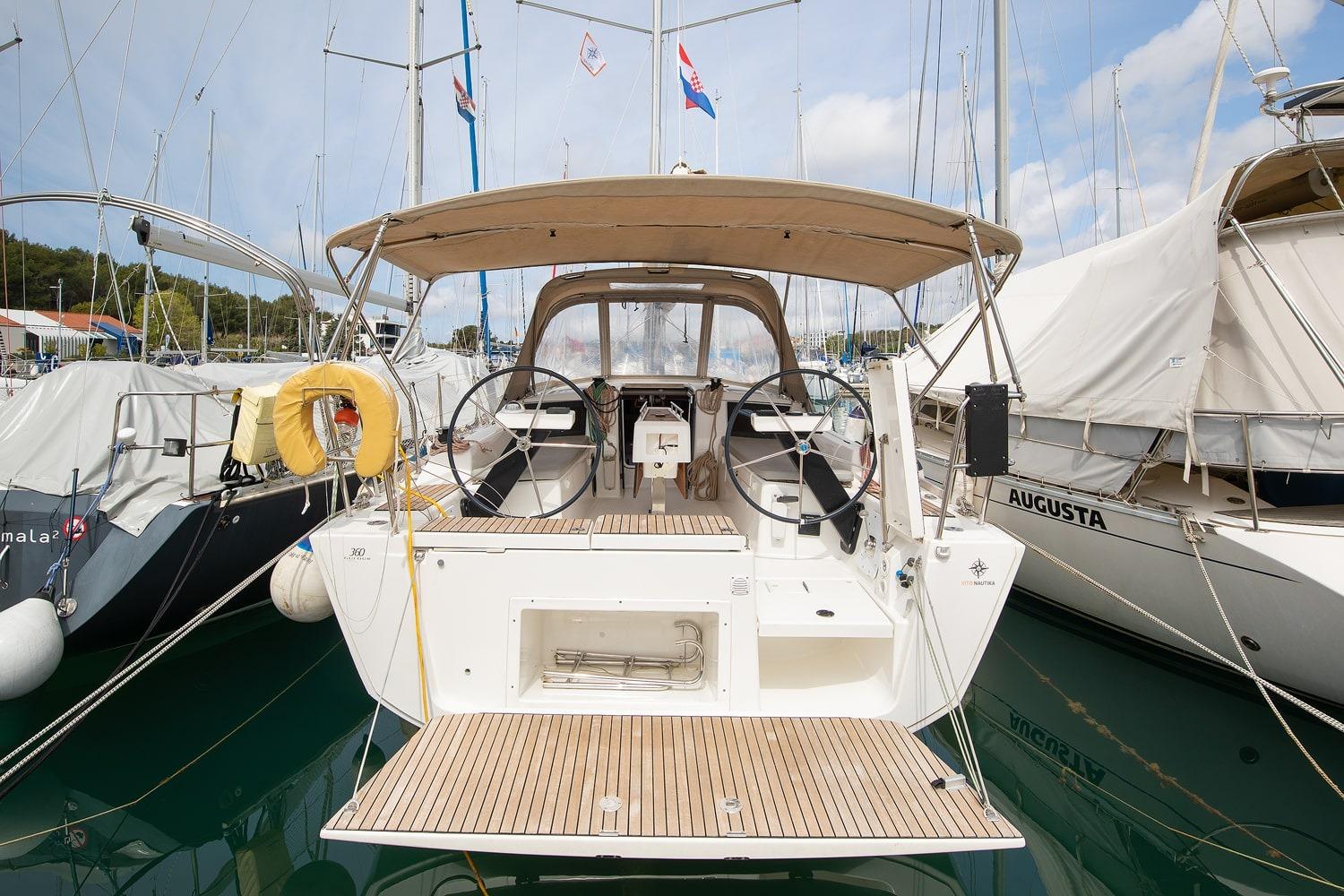 2019 Dufour 360 Grand Large