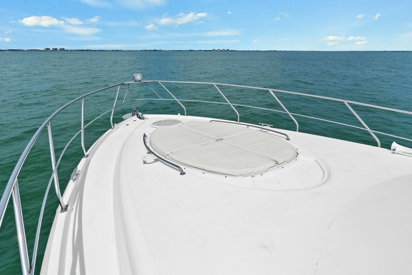 2014 Cruisers Yachts 48 Cantius - Image 41