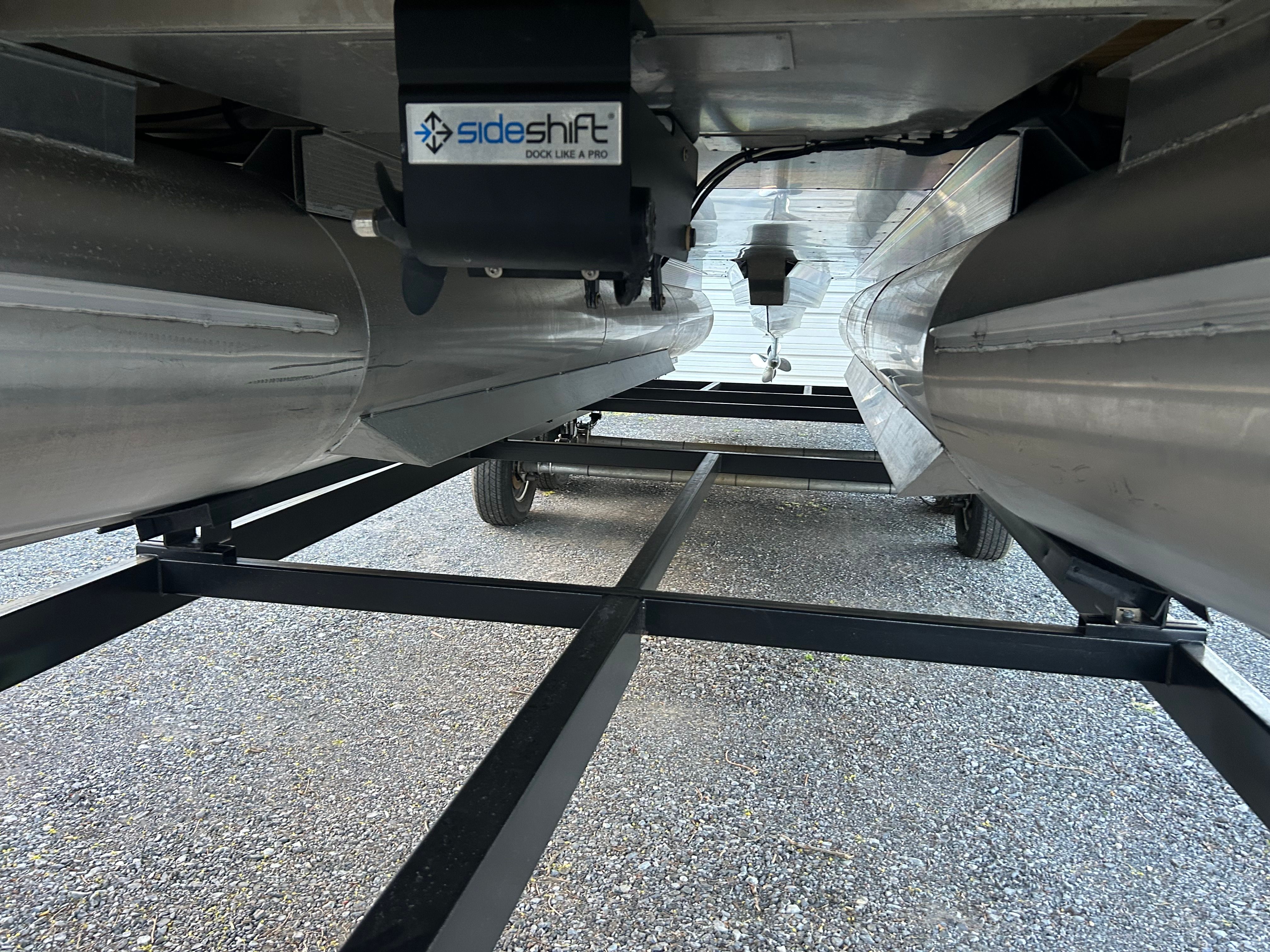 2017 Bennington 25 QX - 30