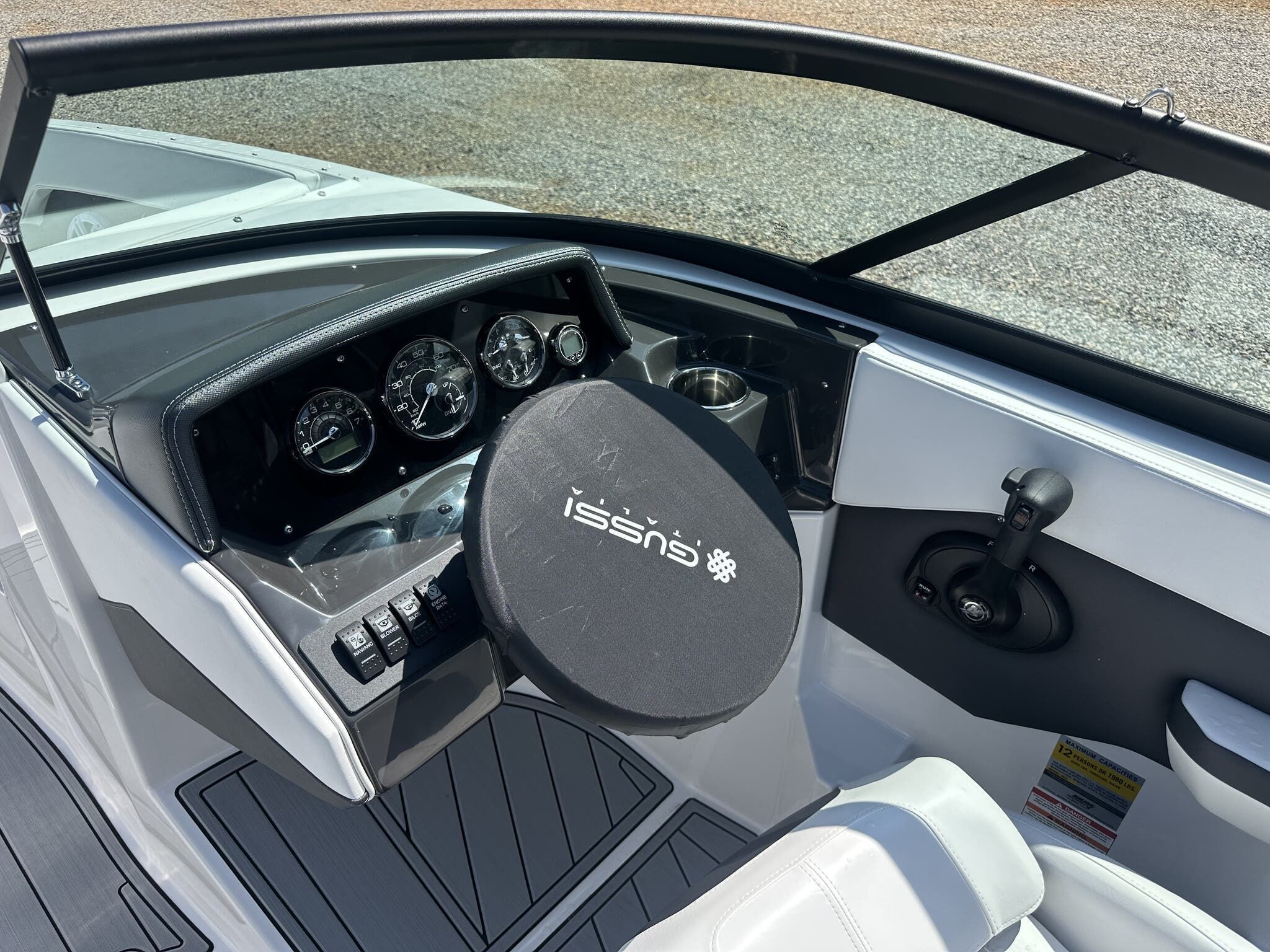 2025 Monterey M-22 - 9
