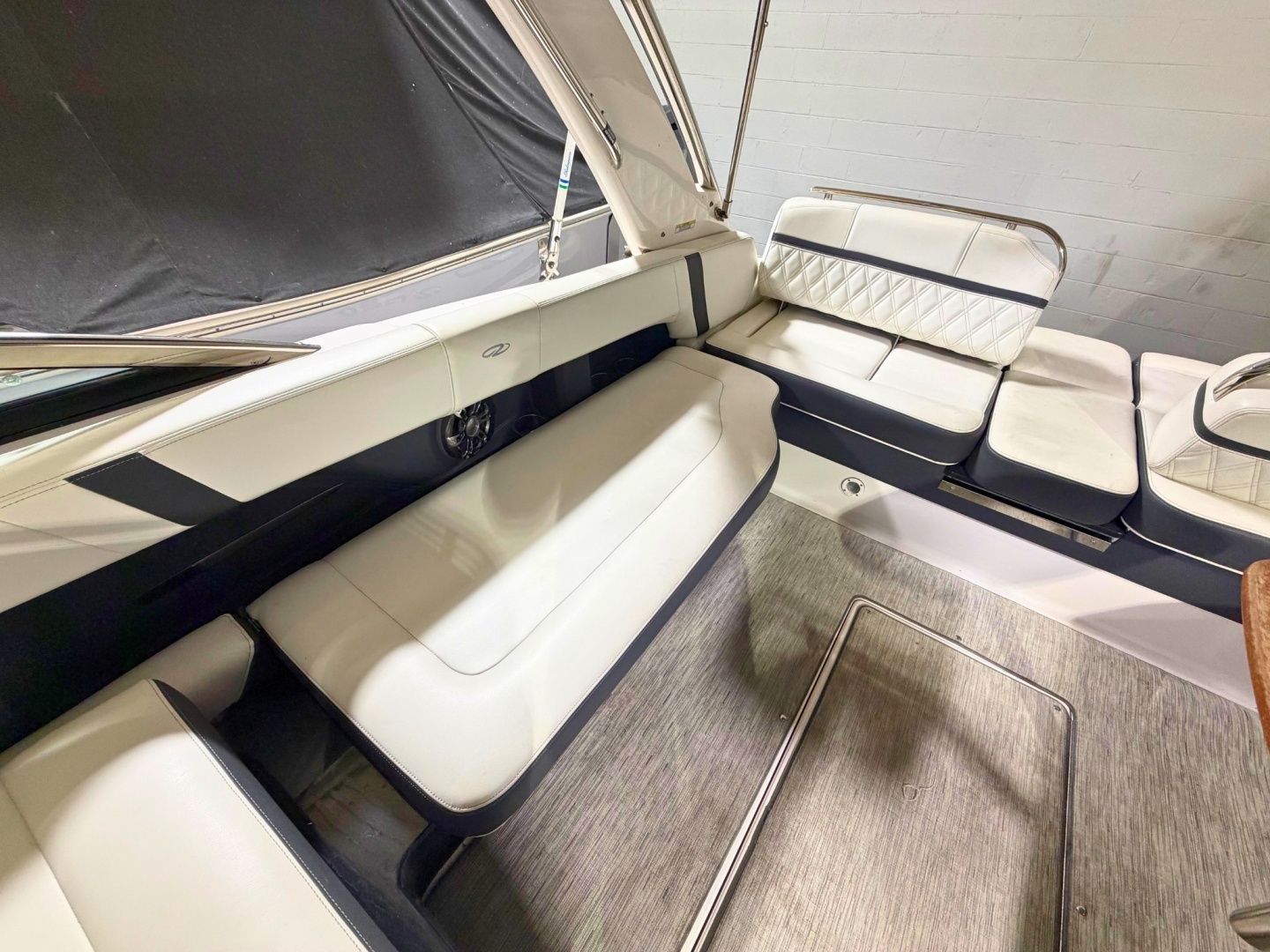 2019 Regal 2800 Bowrider - Image 9