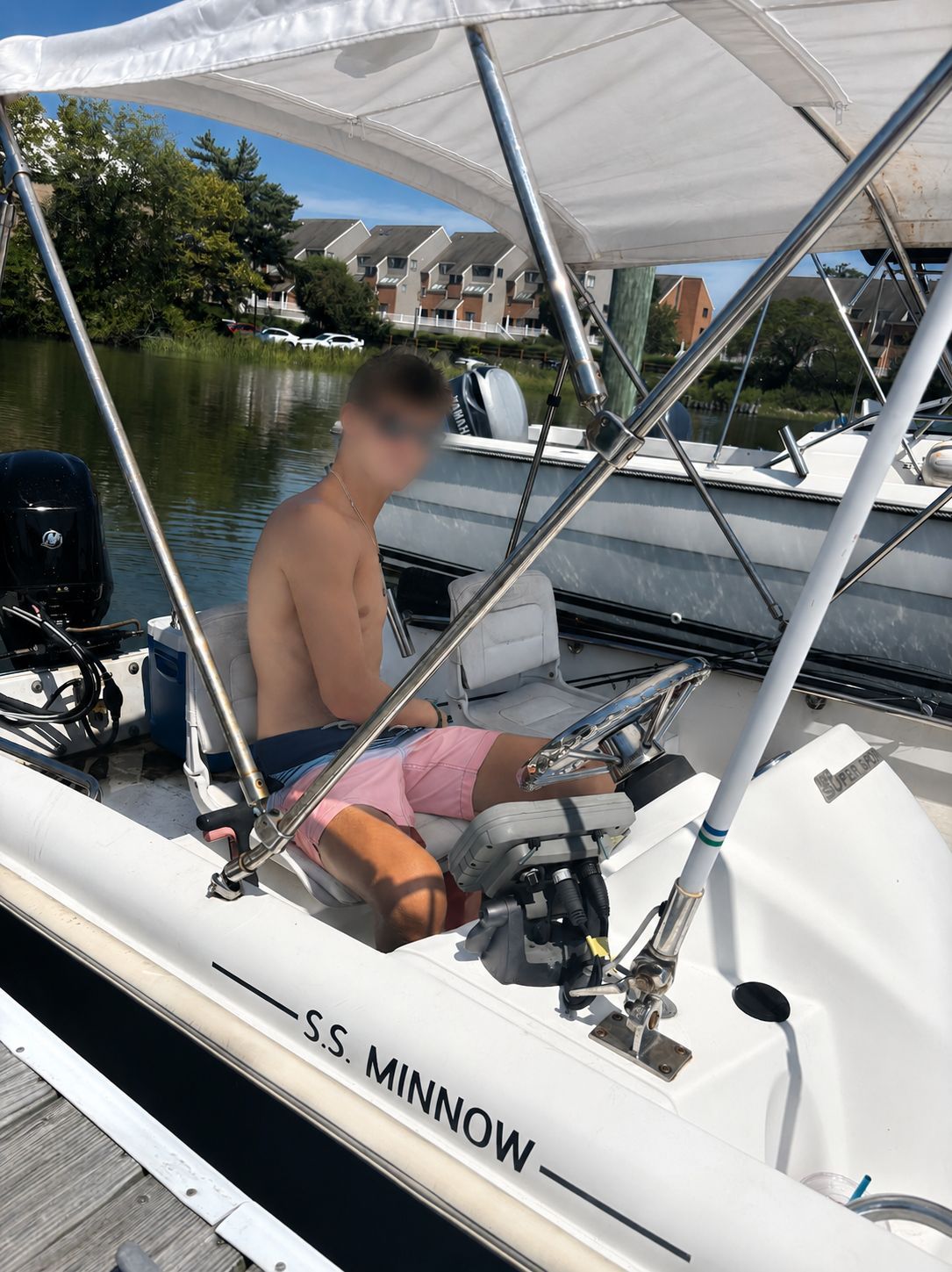 2011 Boston Whaler Super - 4