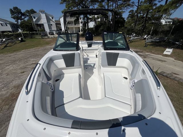 2026 Chaparral 23 SSi OB - 7