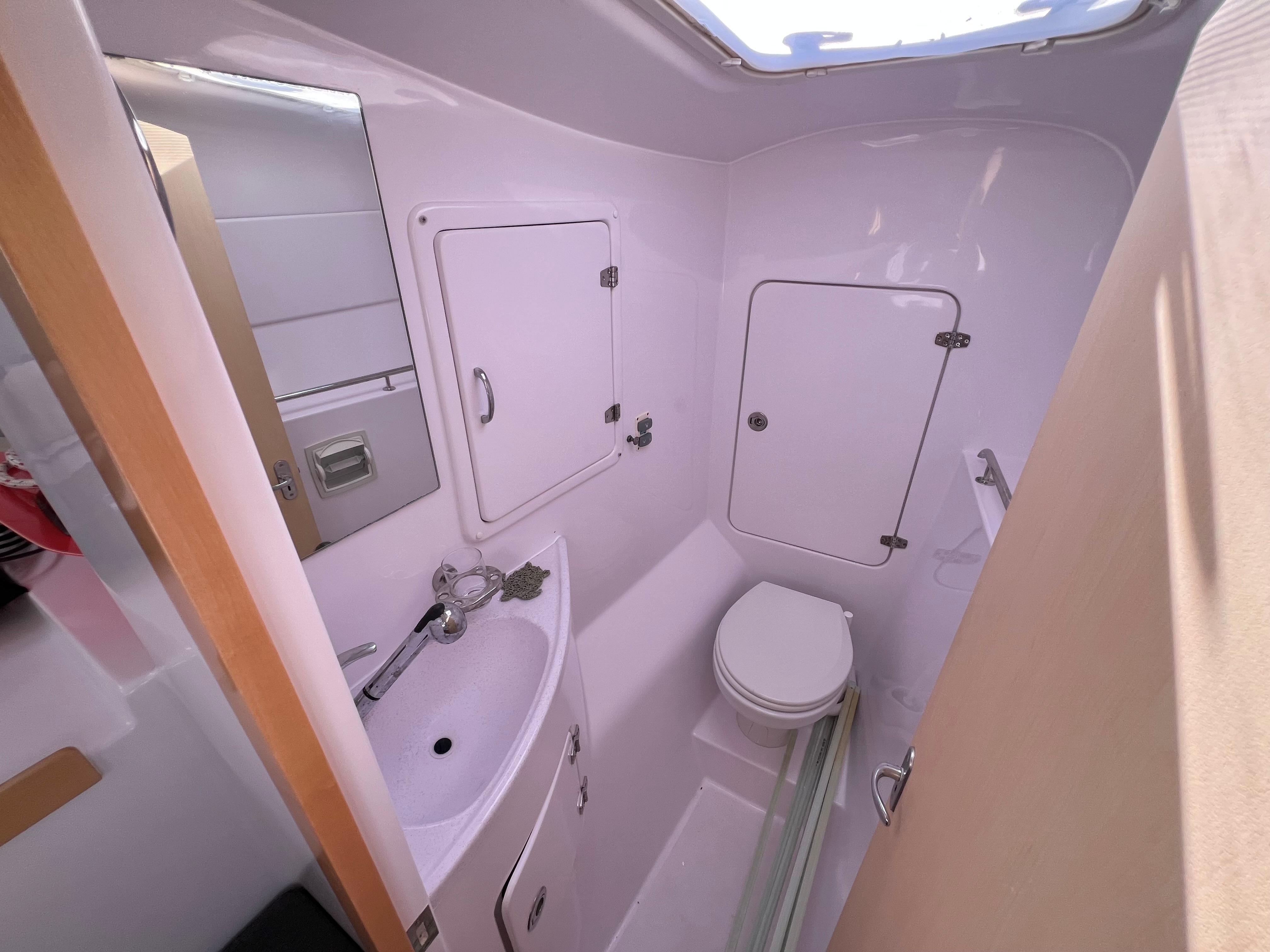 2020 Seawind 1260 - 80