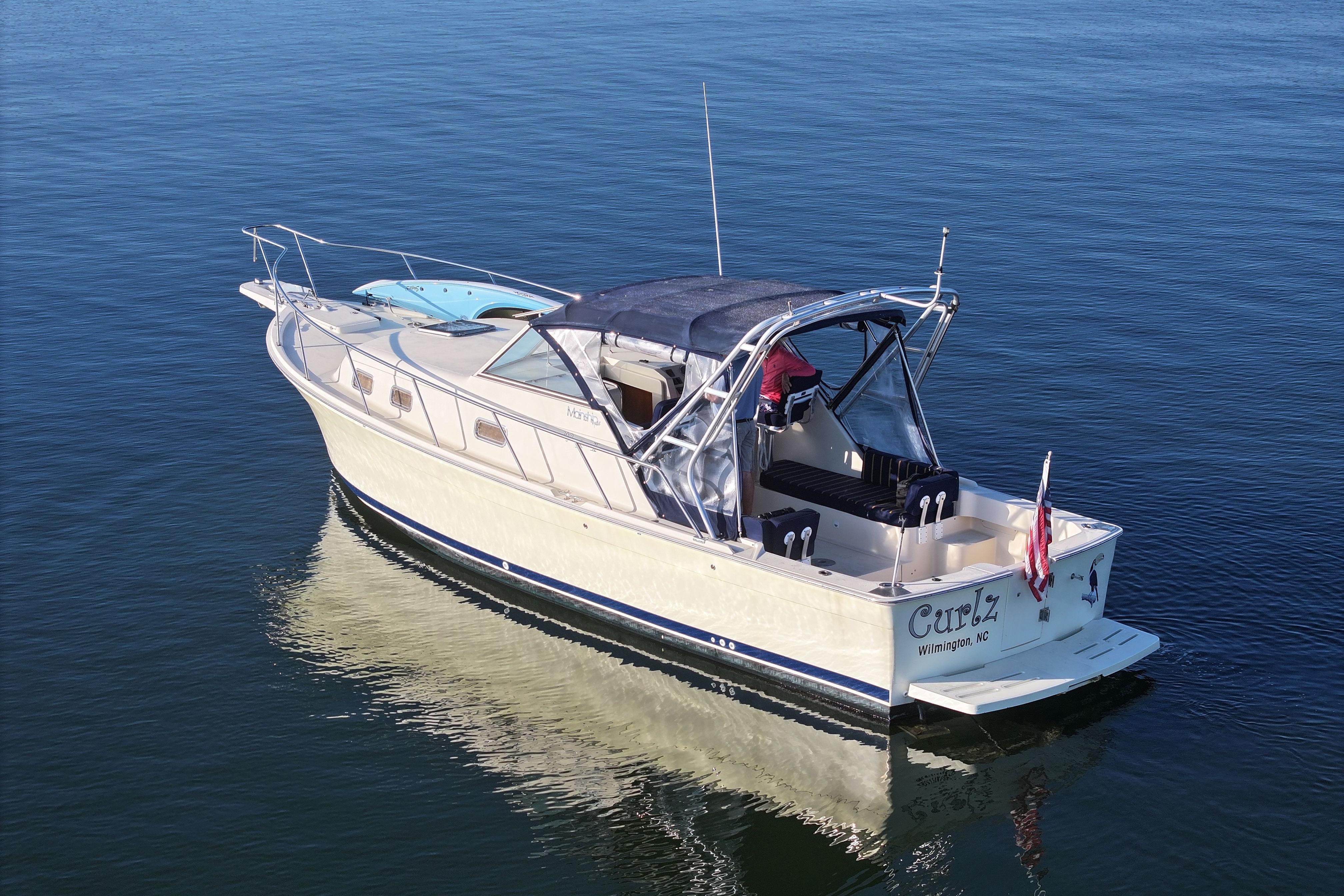 2004 Mainship Pilot 30 Rum Runner