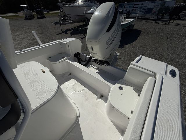 2023 Clearwater 2300 Center Console - 11