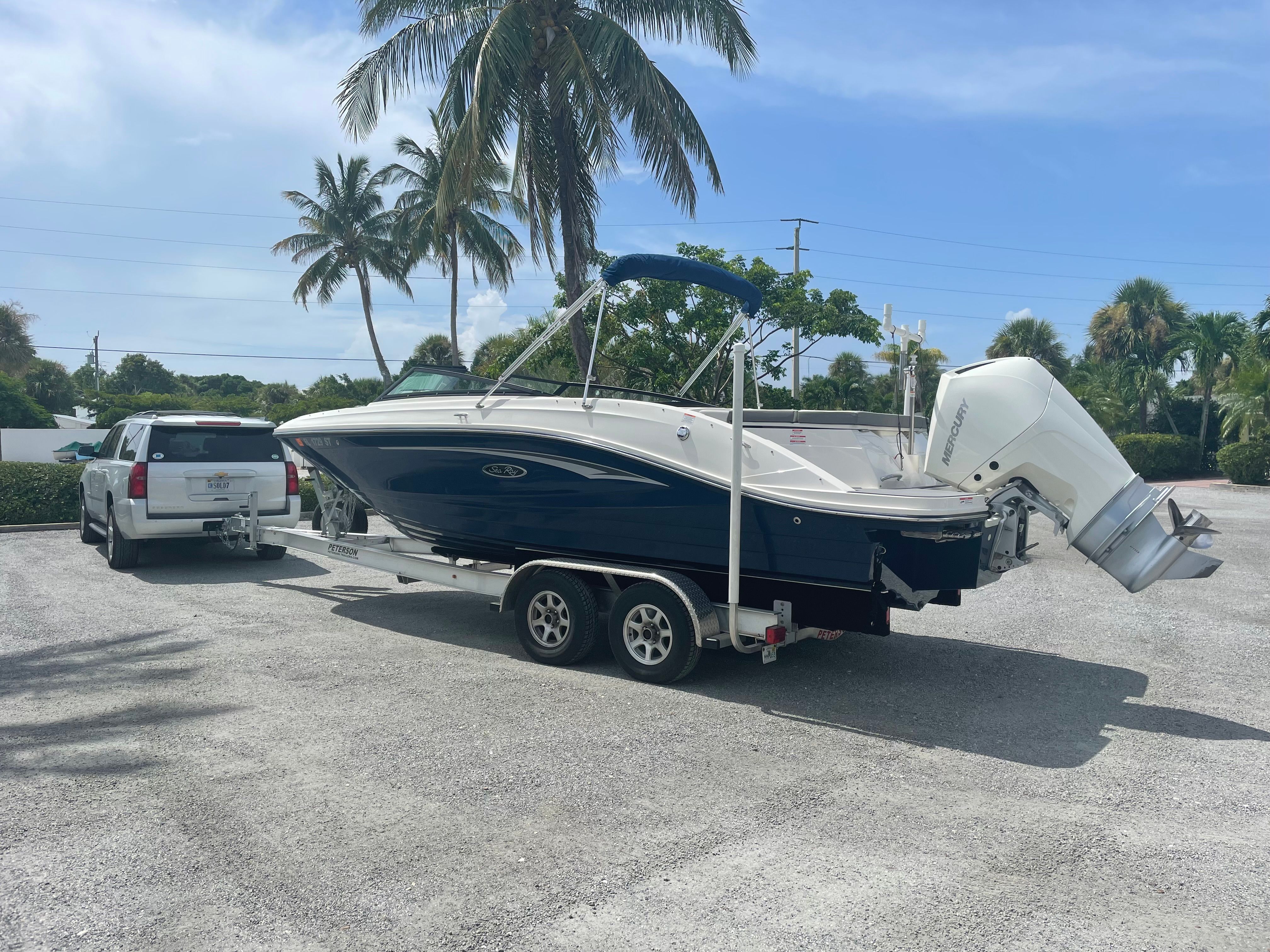 2020 Sea Ray SPX 230 Outboard