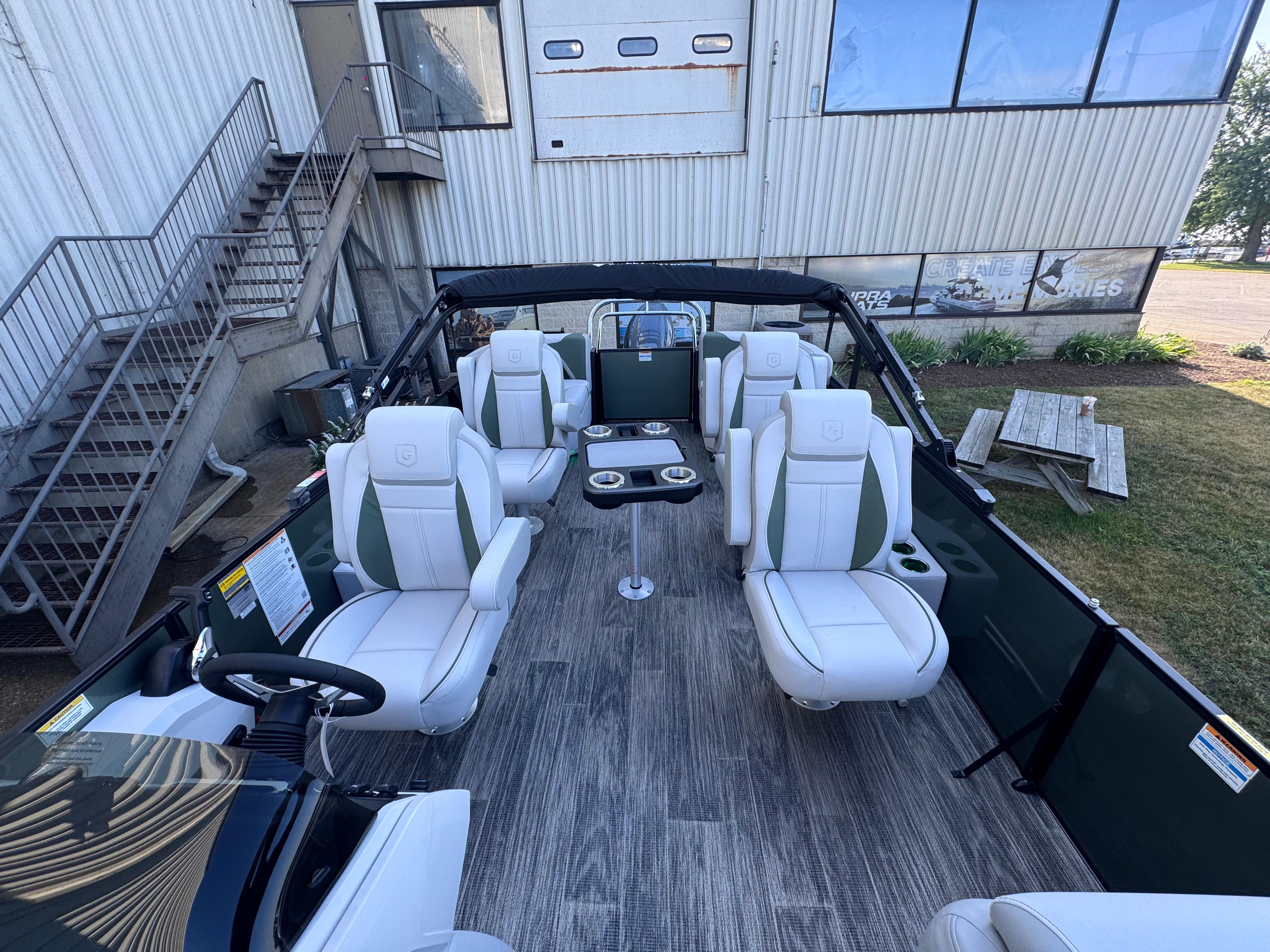 2026 Sweetwater 2486 QS - 11