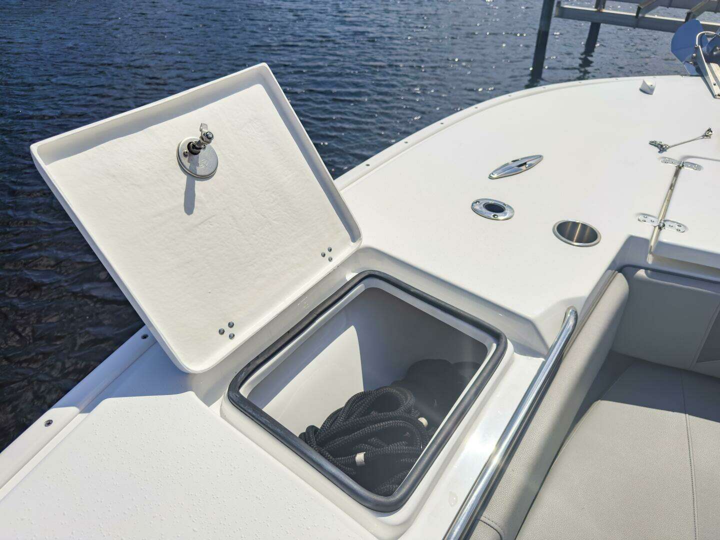 2024 Cape Horn 34 XS - Image 8