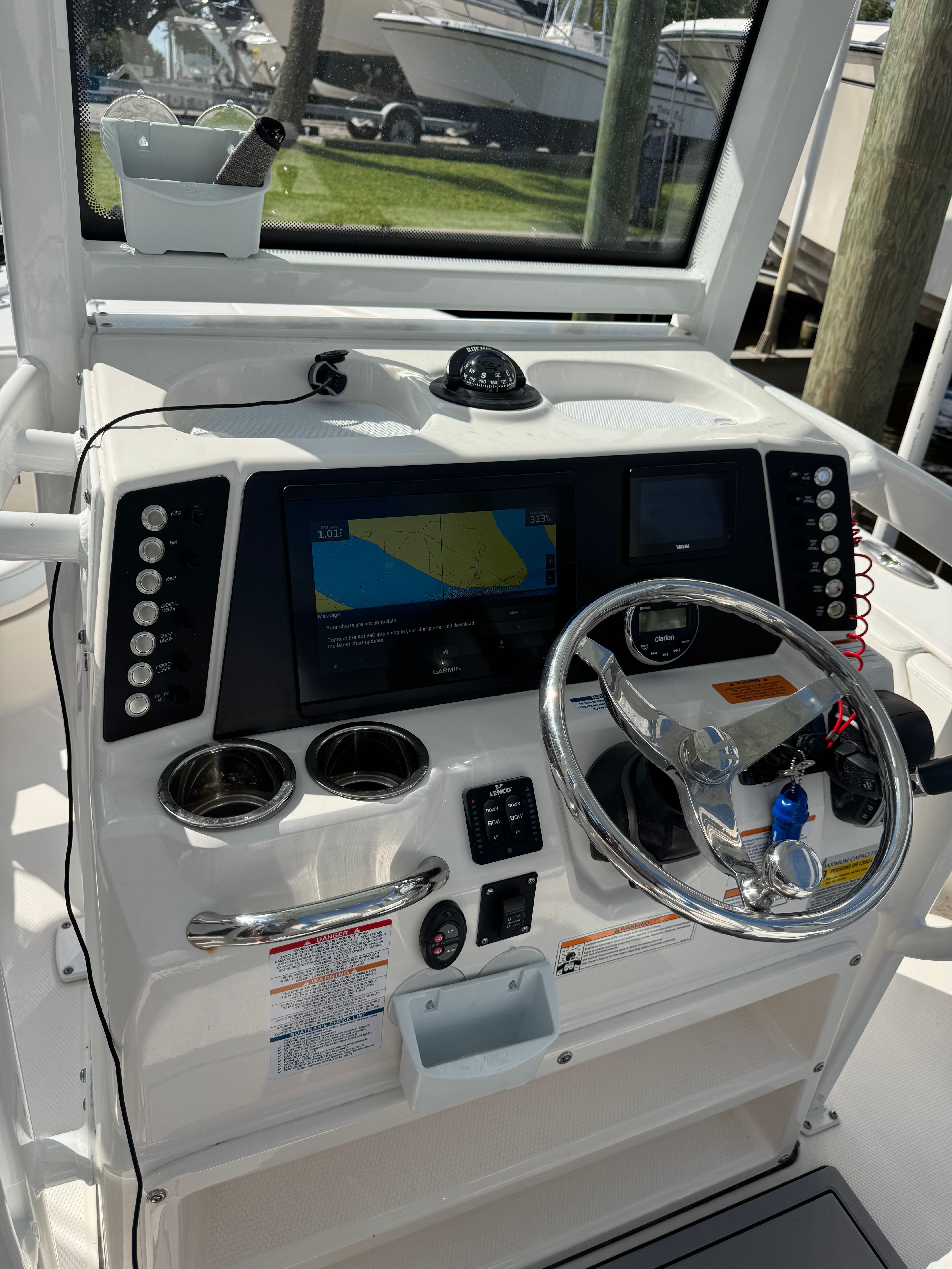 2023 Robalo 246 Cayman - 4