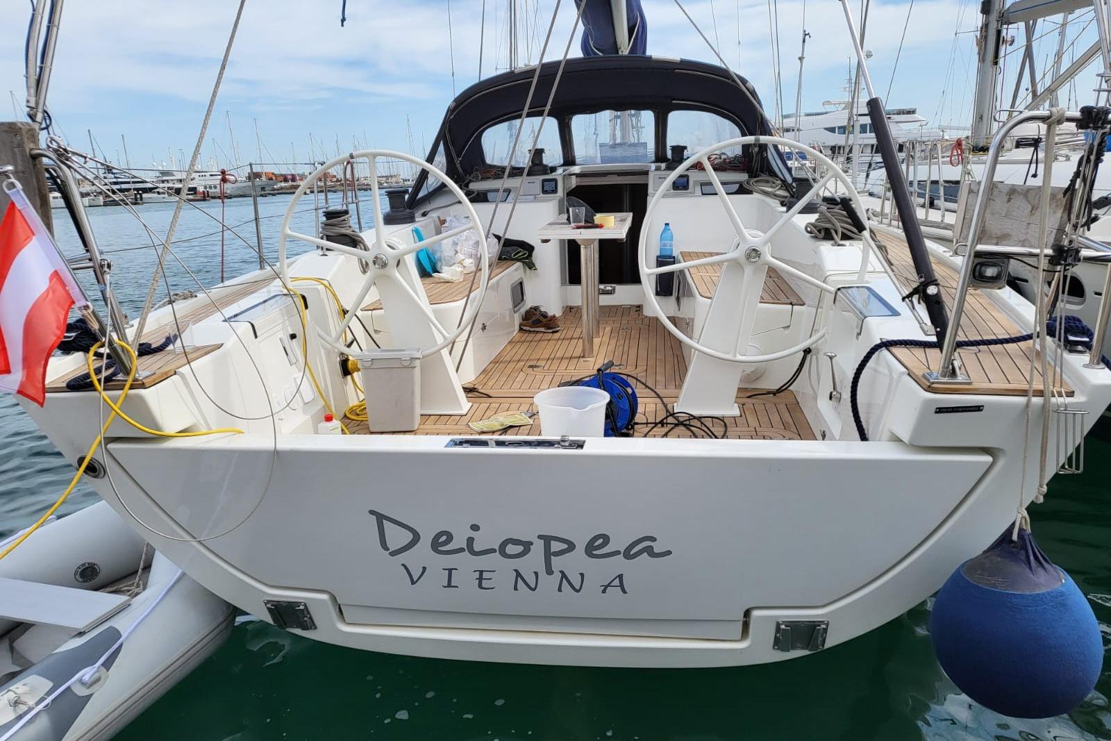 2013 Italia Yachts IY13.98