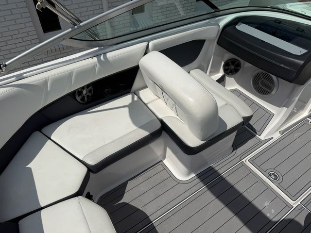 2018 Regal 2000 ES - 8