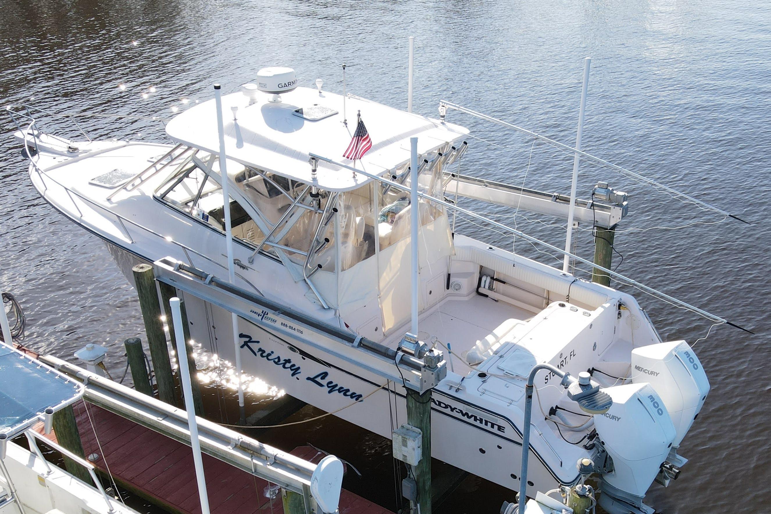2010 Grady-White Express 330