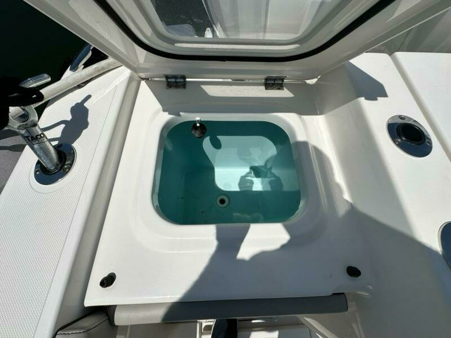 2021 Pursuit 428 Sport - Image 15