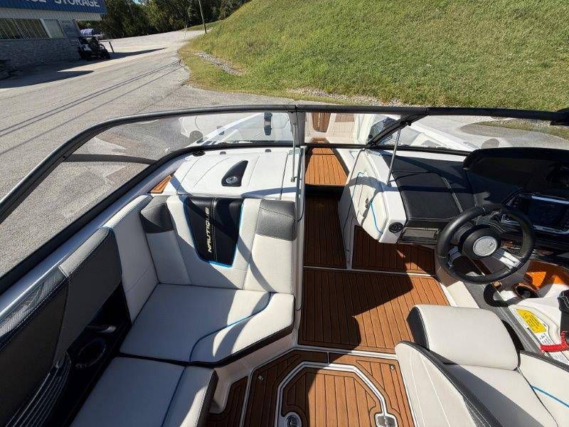 2015 Nautique G23 - 30