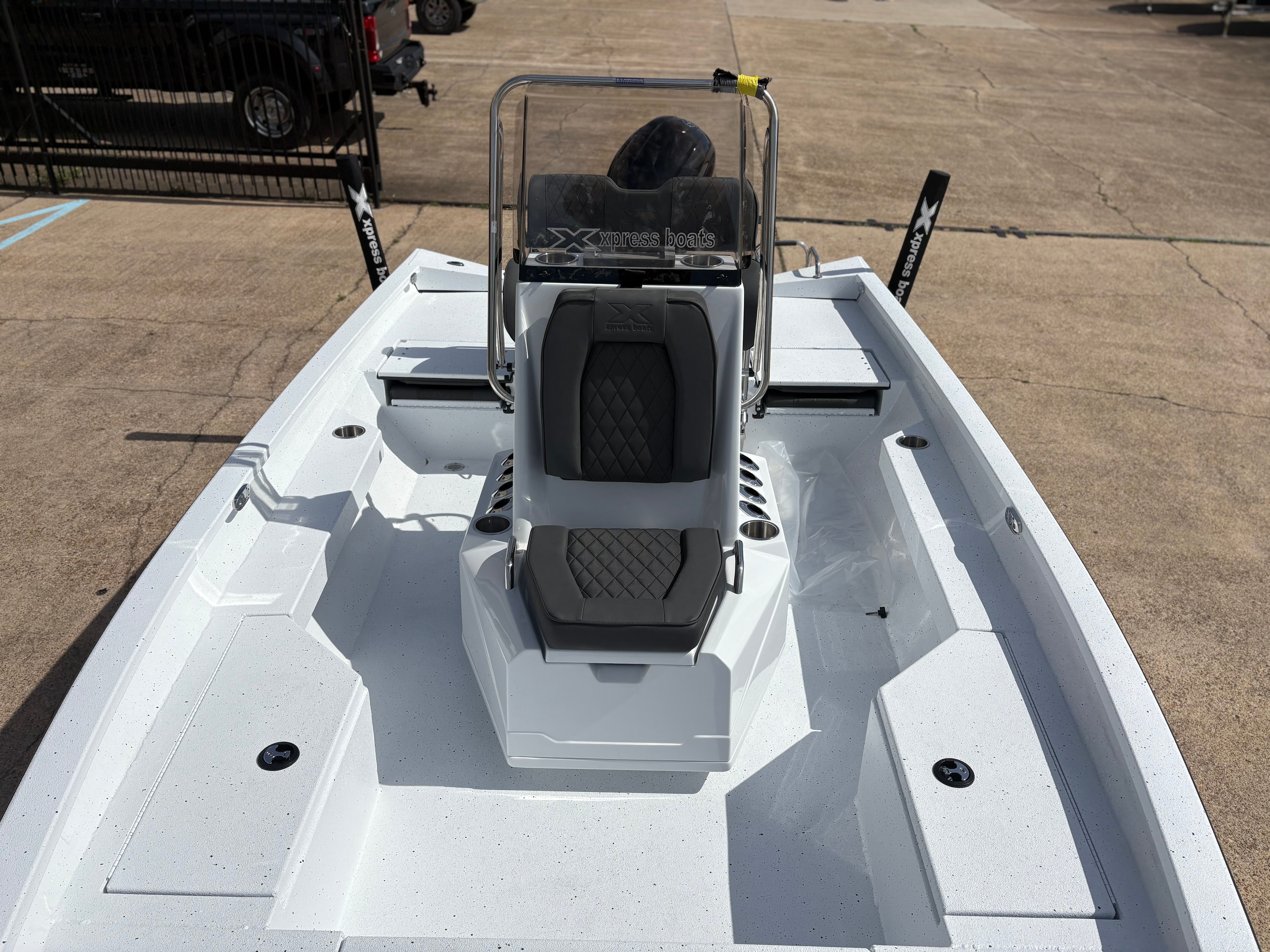 2026 Xpress H20B HYPER-LIFT BAY - 5
