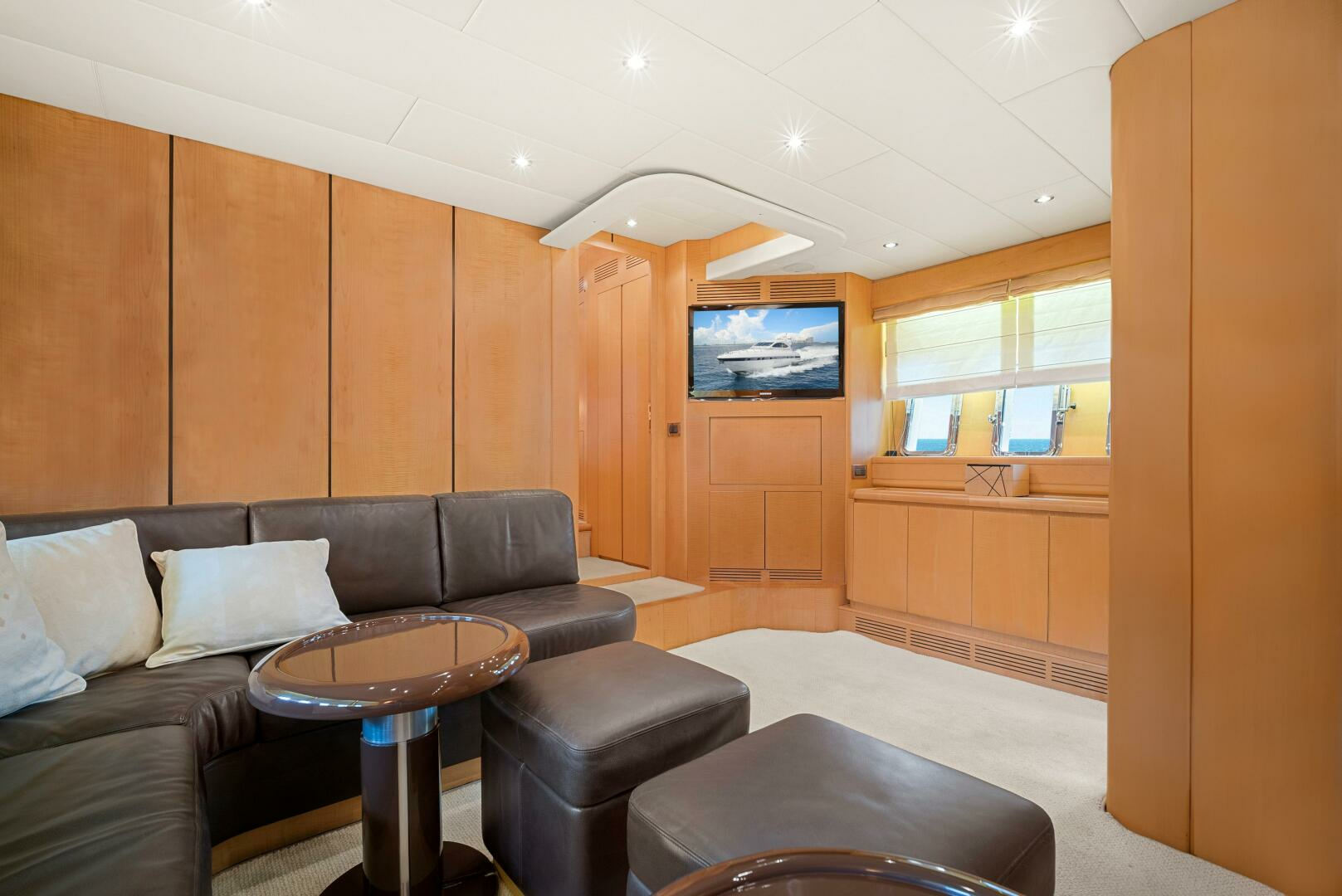 2001 Mangusta 72 - Image 54