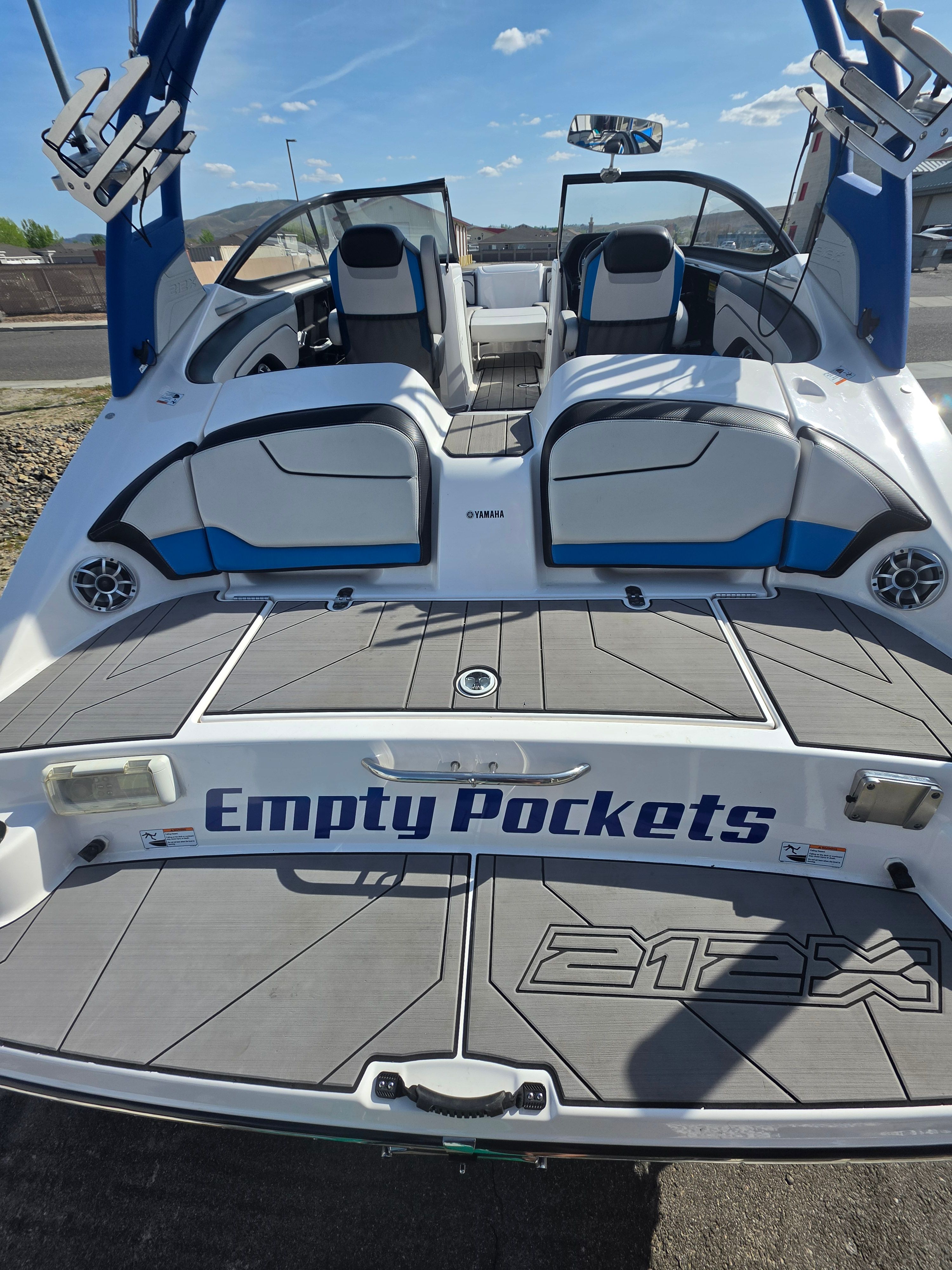 2019 Yamaha Boats 212X - 14
