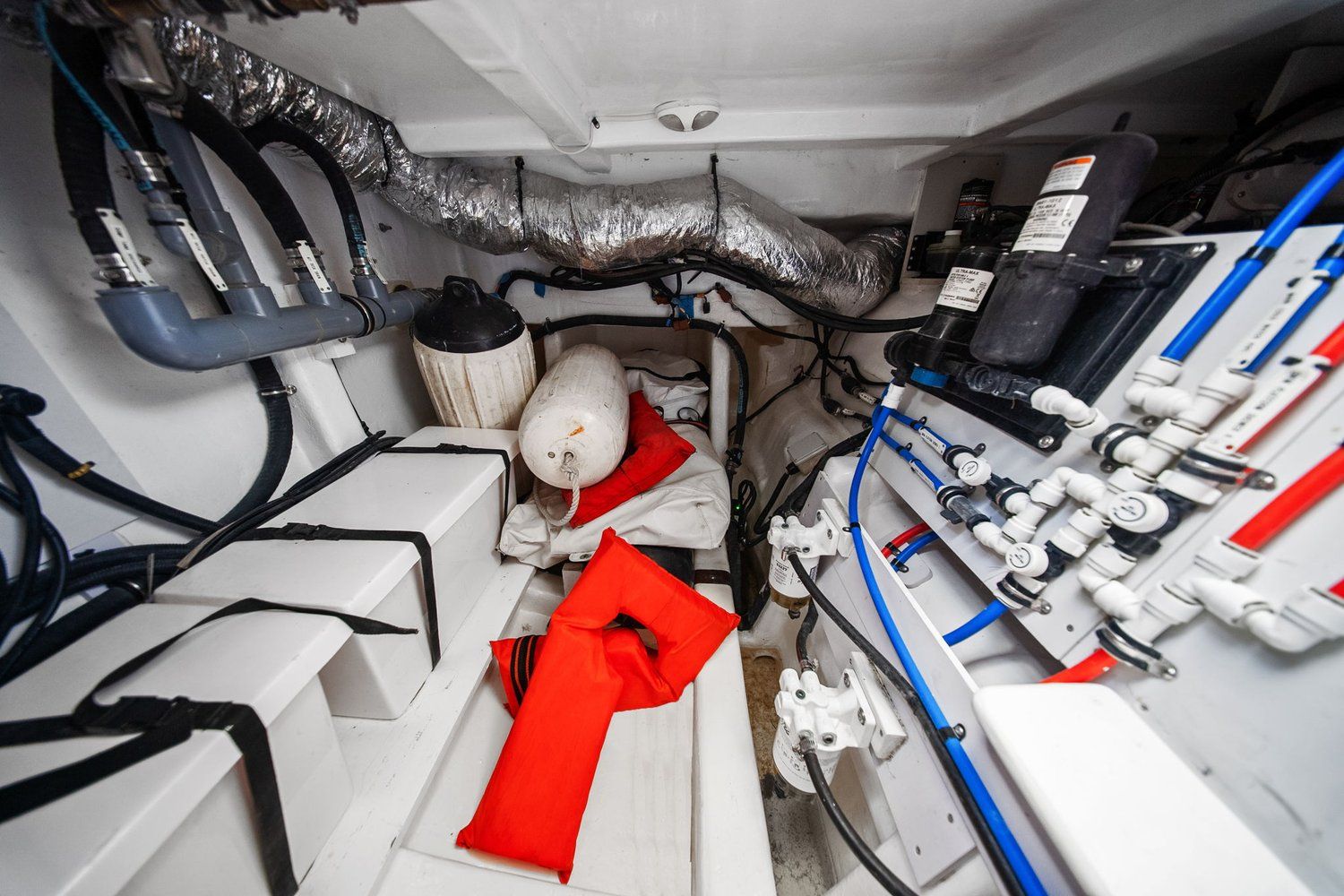 2018 Mym/Mares 47 OUTBOARD EXPRESS CATAMARAN - 57