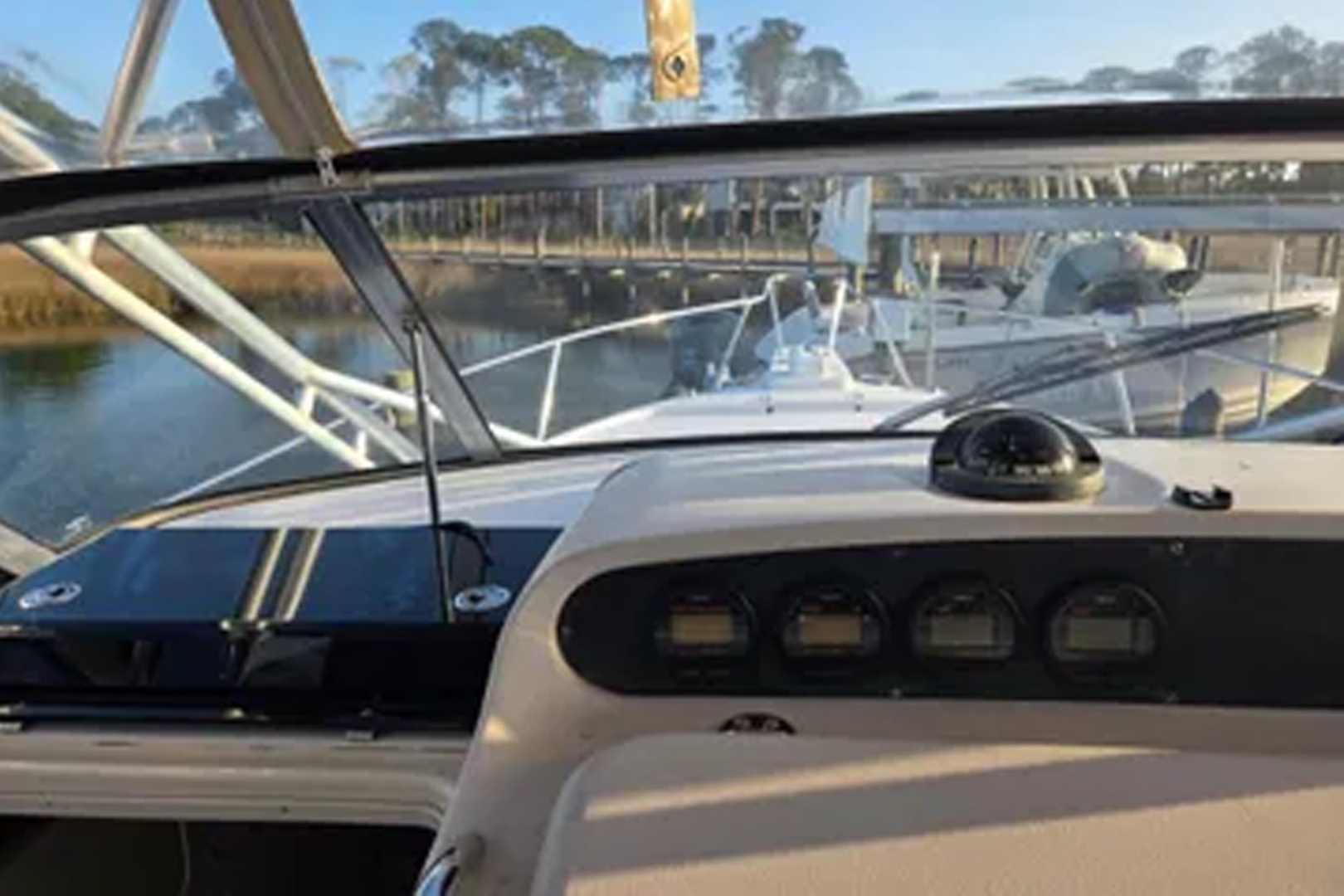 2004 Grady-White Express 330 - Image 21