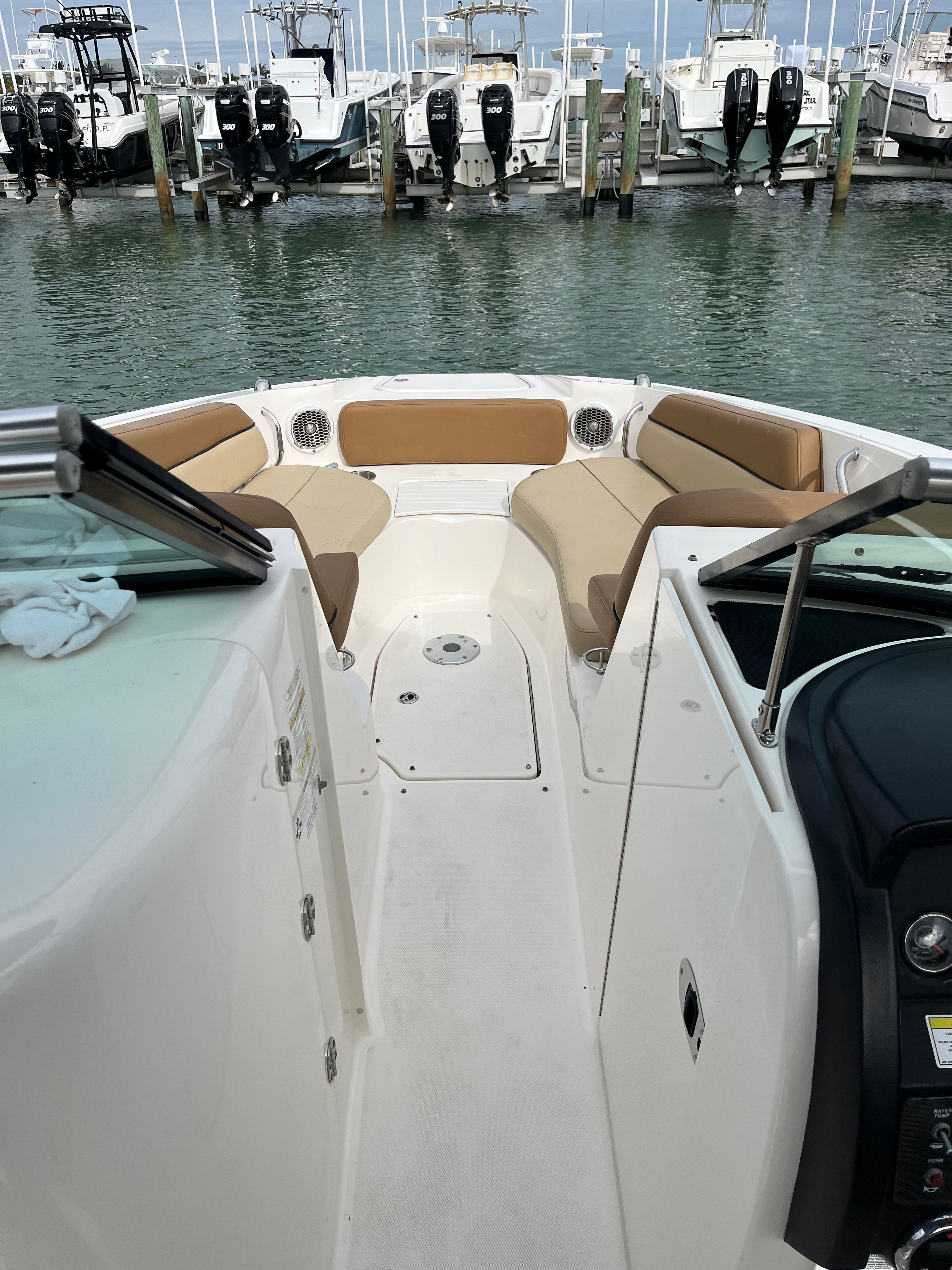 2015 Sea Ray 300 Sundeck - 7