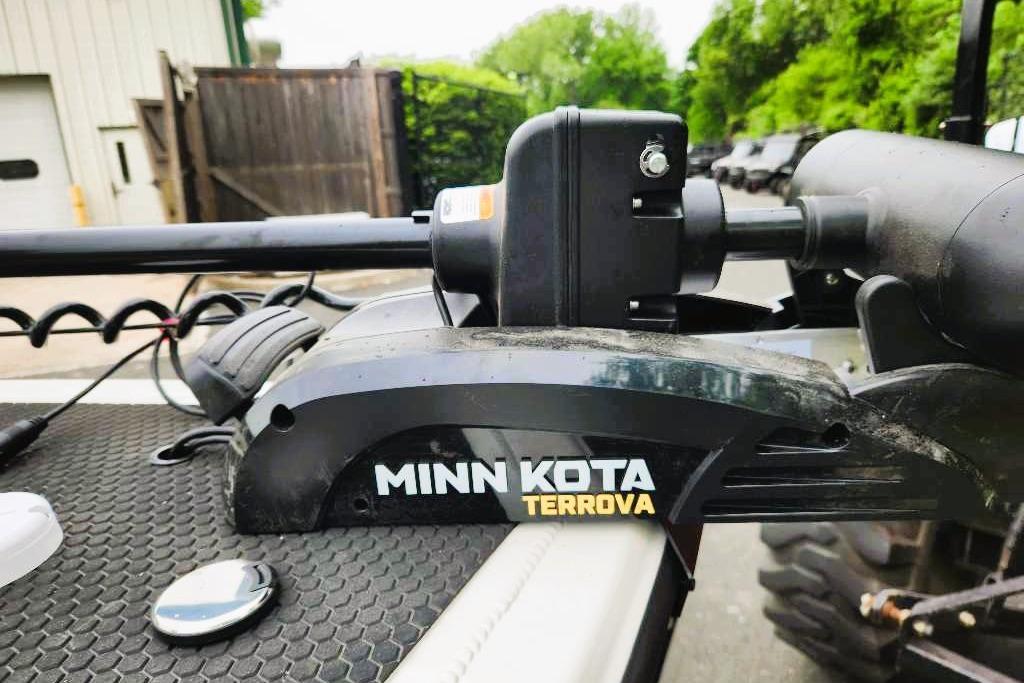 Minn Kota Terrova motor on 2026 Ranger VS1682SC Reata boat, outdoor setting.