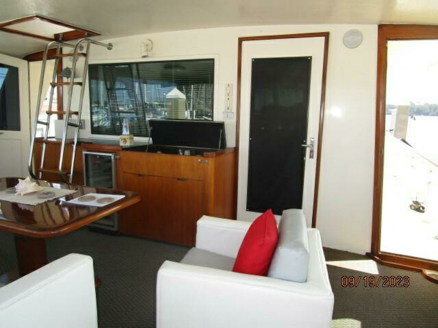 1986 Hatteras 63 CPMY - Image 34