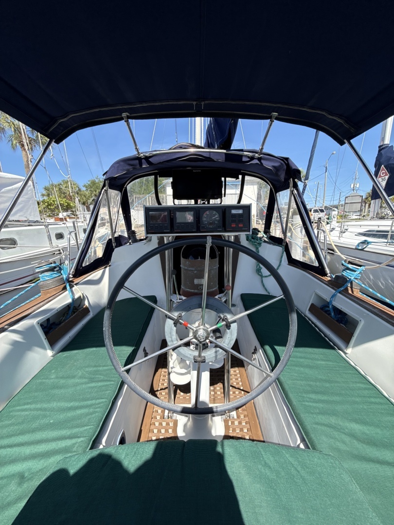 1987 Pacific Seacraft — - Image 13