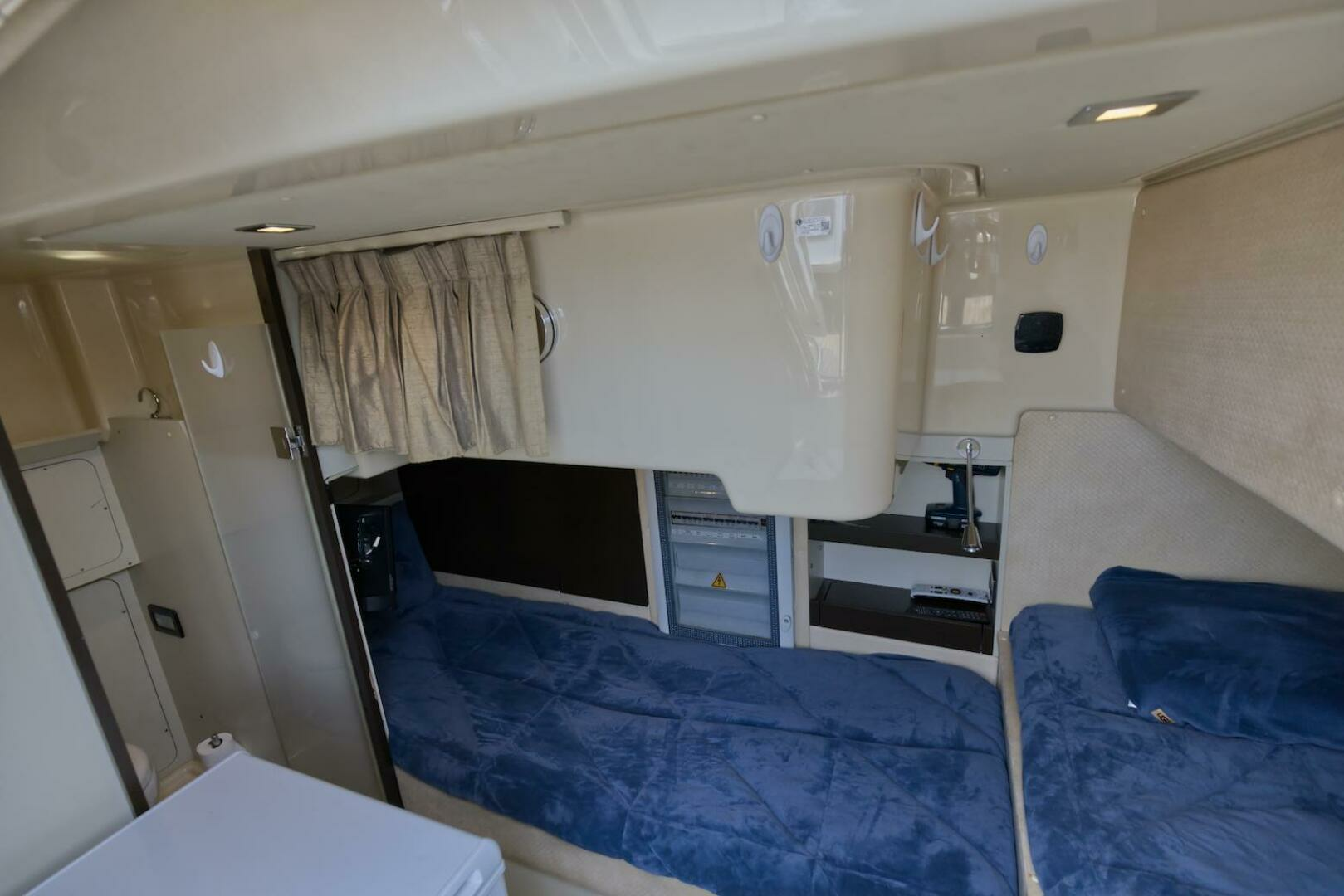 2015 Azimut 64 Flybridge - Image 41