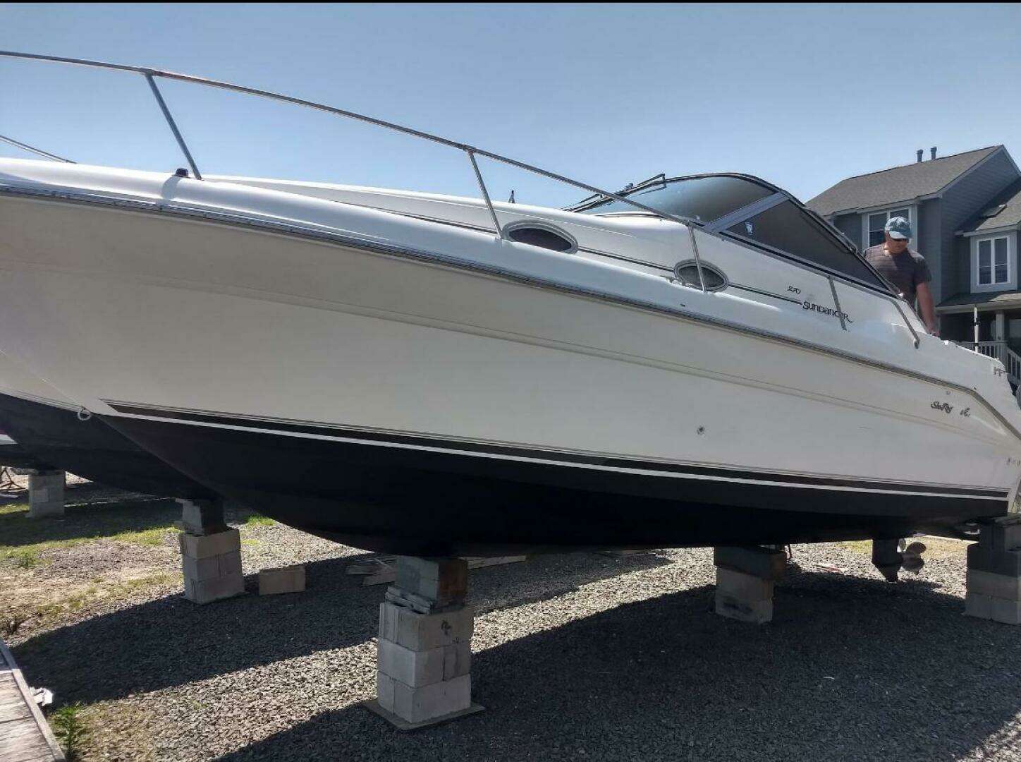 1996 Sea Ray 270 Sundancer - Image 3