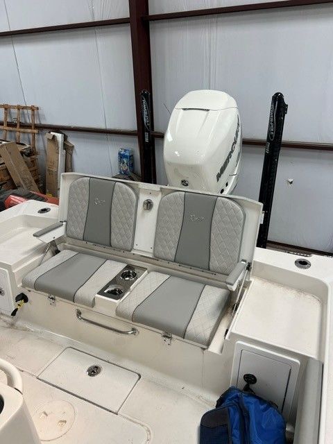 2022 Ranger 2660 Bay - 18