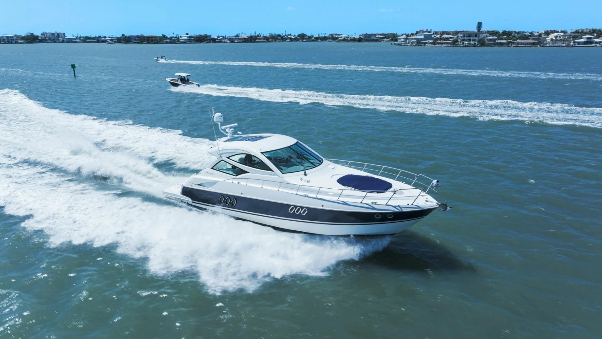 2012 Cruisers Yachts 540 Coupe - Image 57