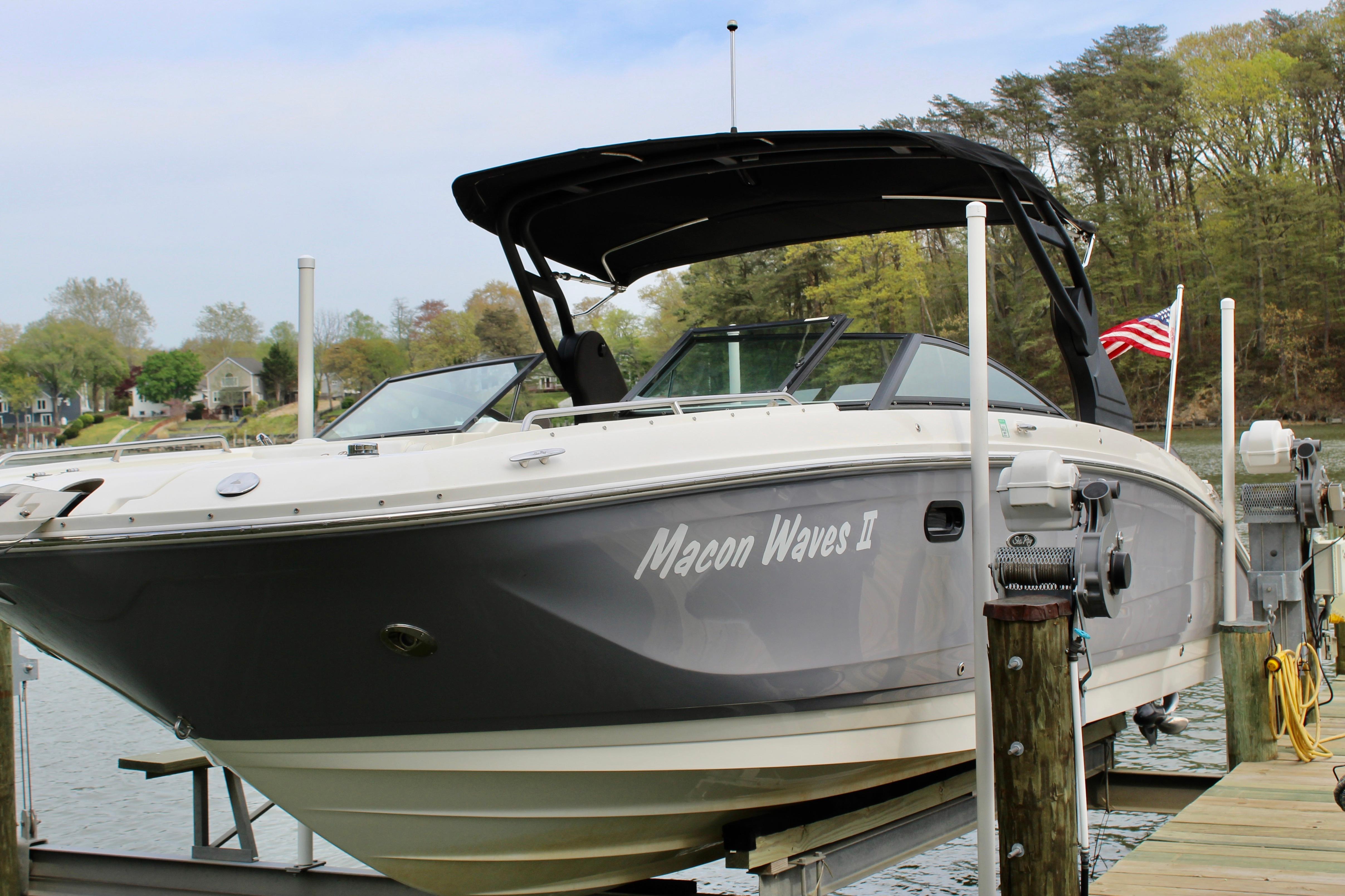 2018 Sea Ray SDX 290 Outboard