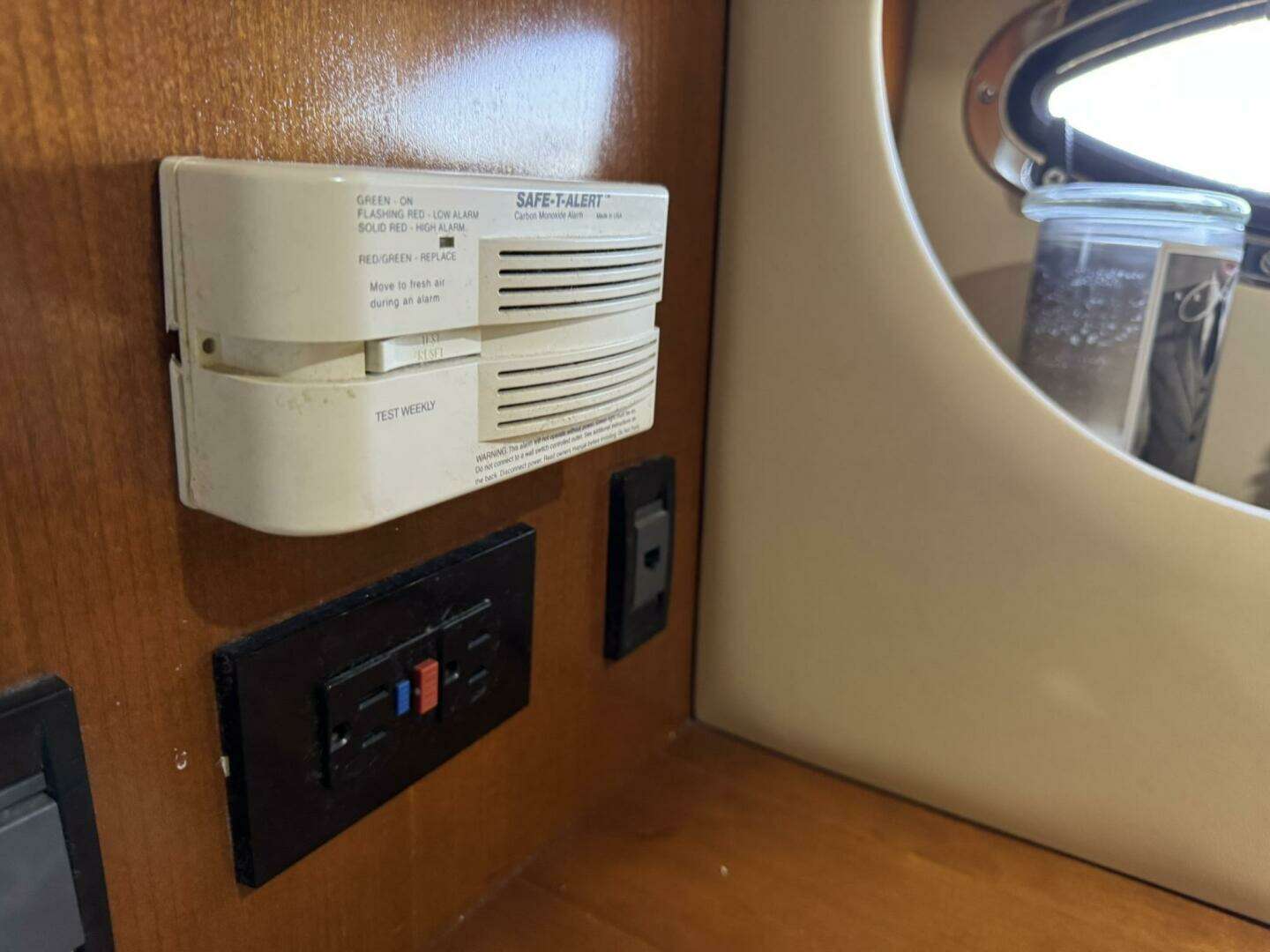 2003 Cruisers Yachts 3772 - Image 113