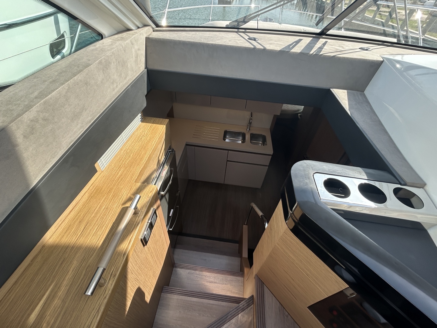 2018 Beneteau 50 GRAN TURISMO - Image 21