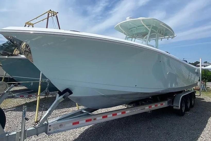 2022 Sailfish 290 CC