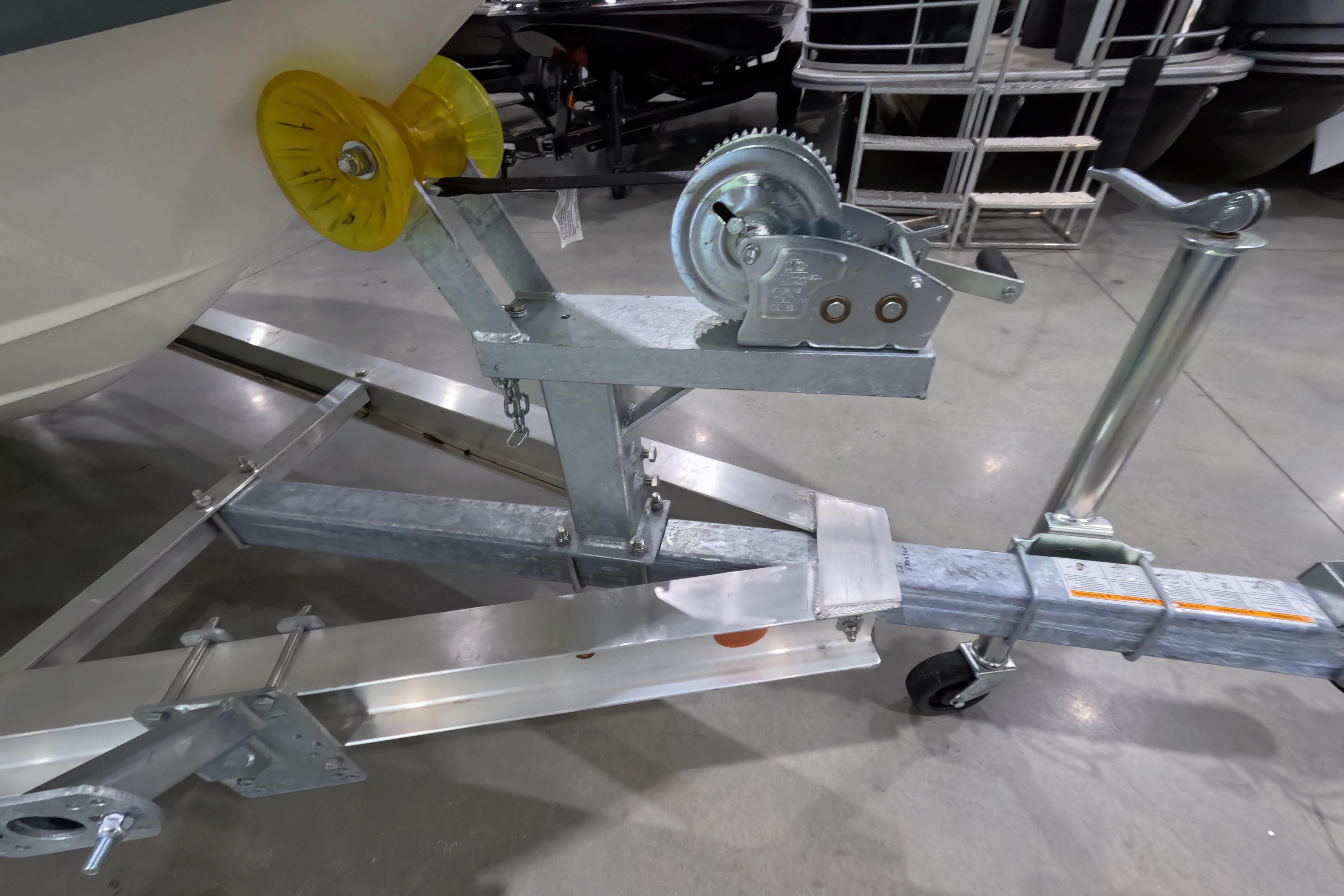 Boat trailer with winch and yellow roller, Skeeter, 2026 model.