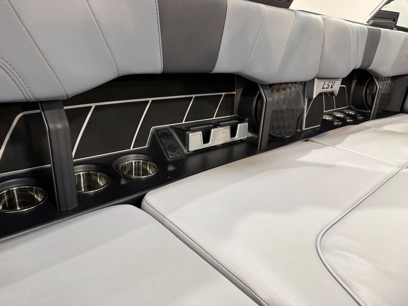 2023 Malibu Wakesetter 23 LSV - 13