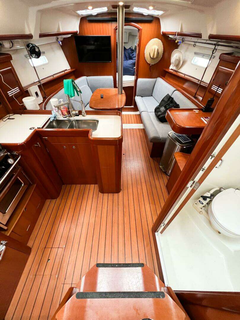 2007 Beneteau 373 - Image 30