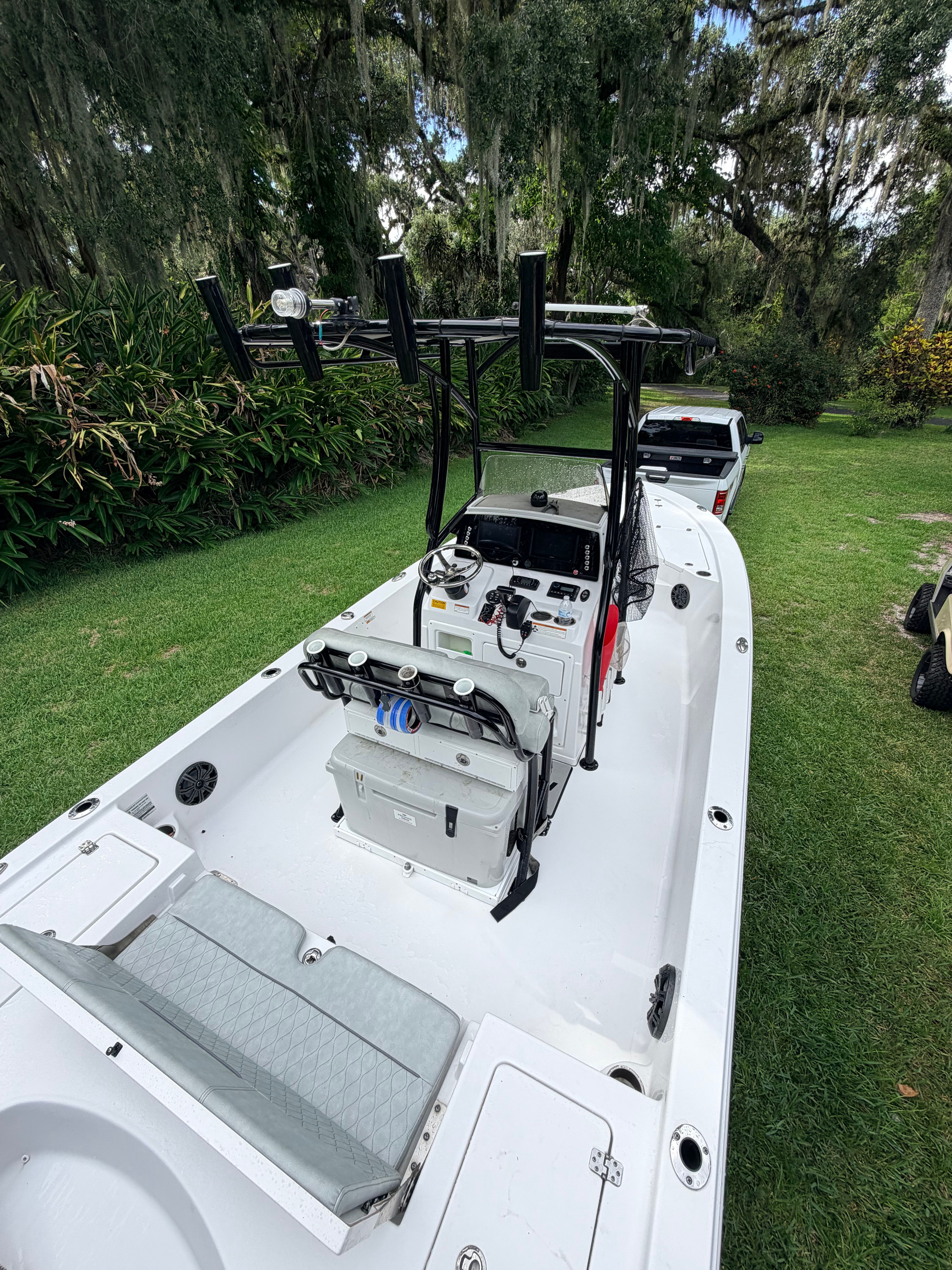 2019 Sportsman Tournament 234 Bay Boat - 9