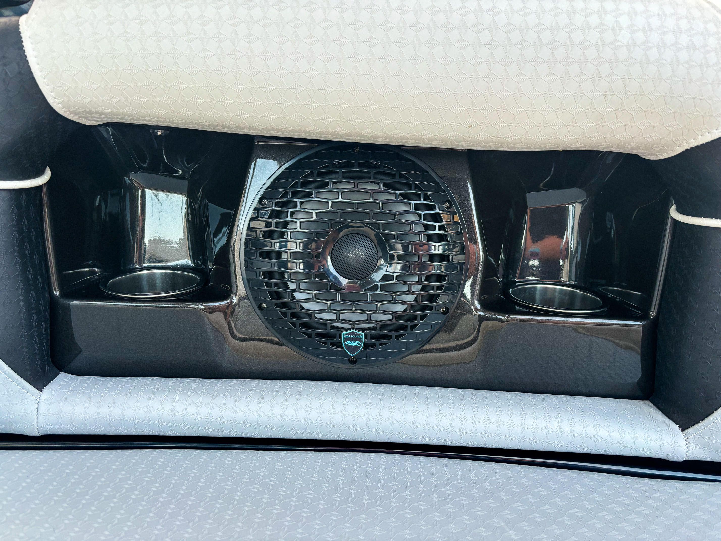 2024 Supreme S240 - 6